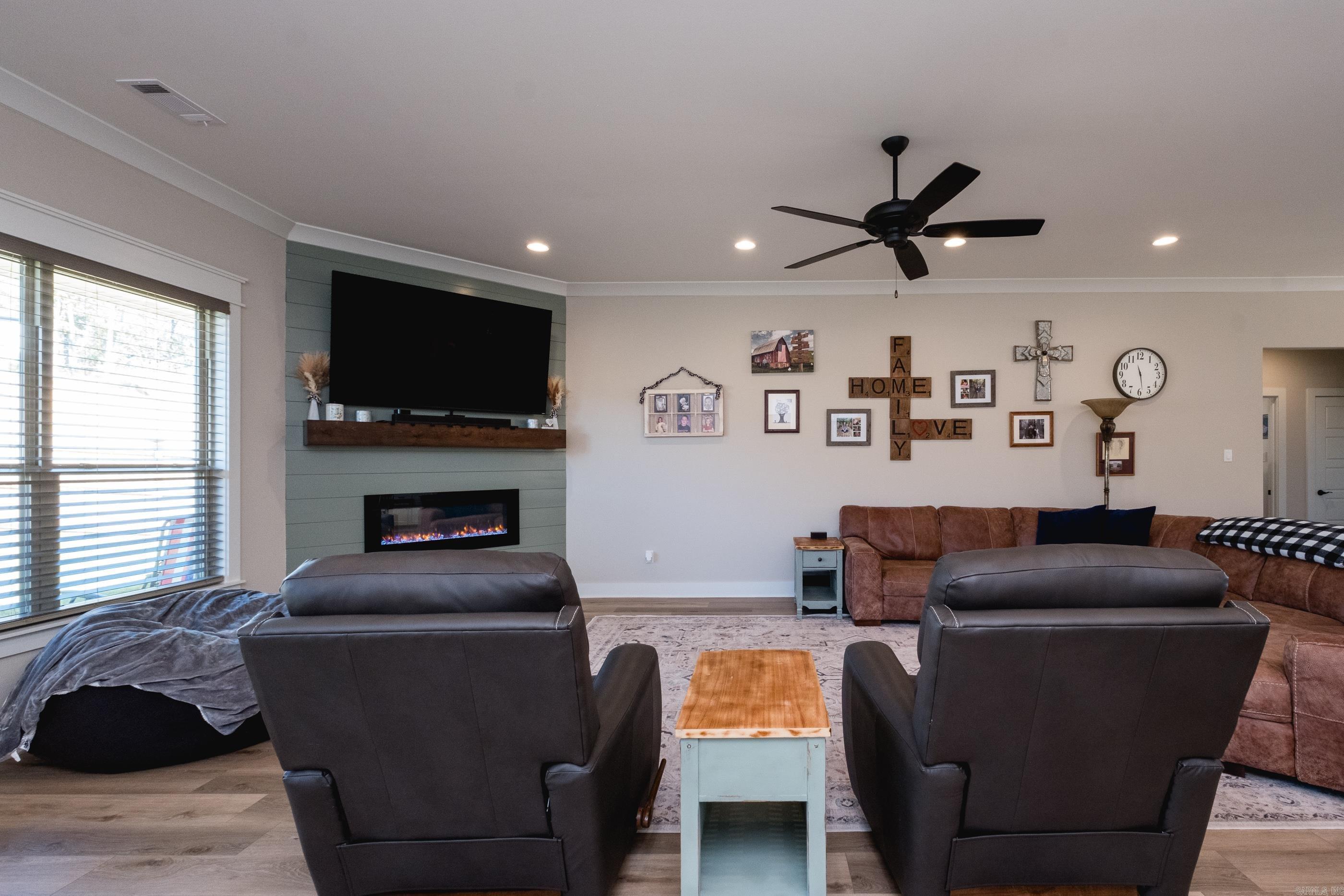 MILLERS GLENN - Residential