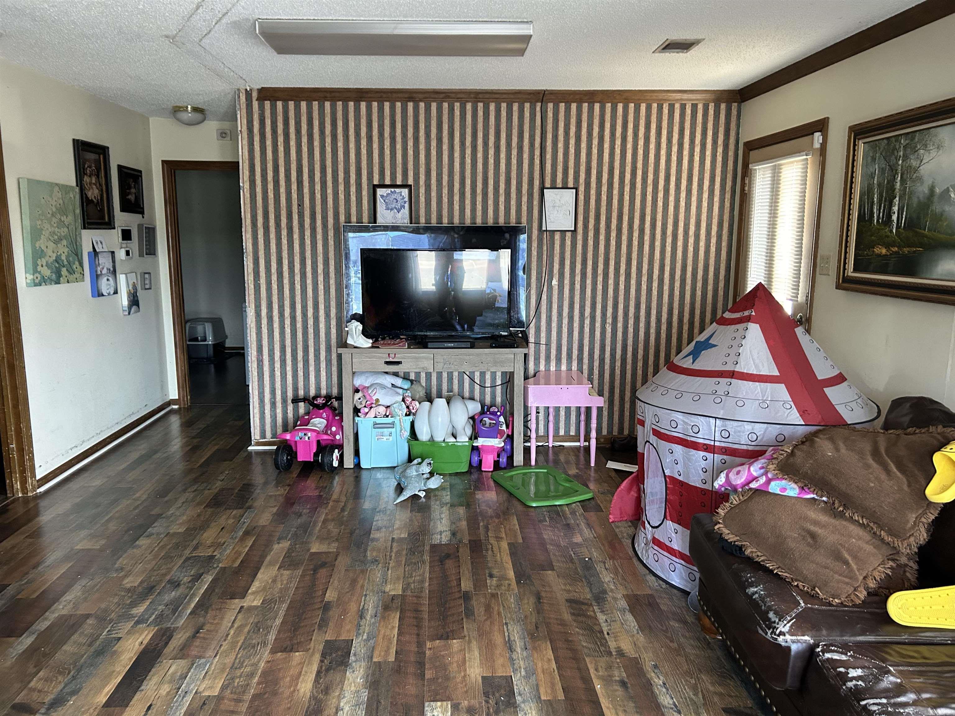 Boroughs - Commercial Sale