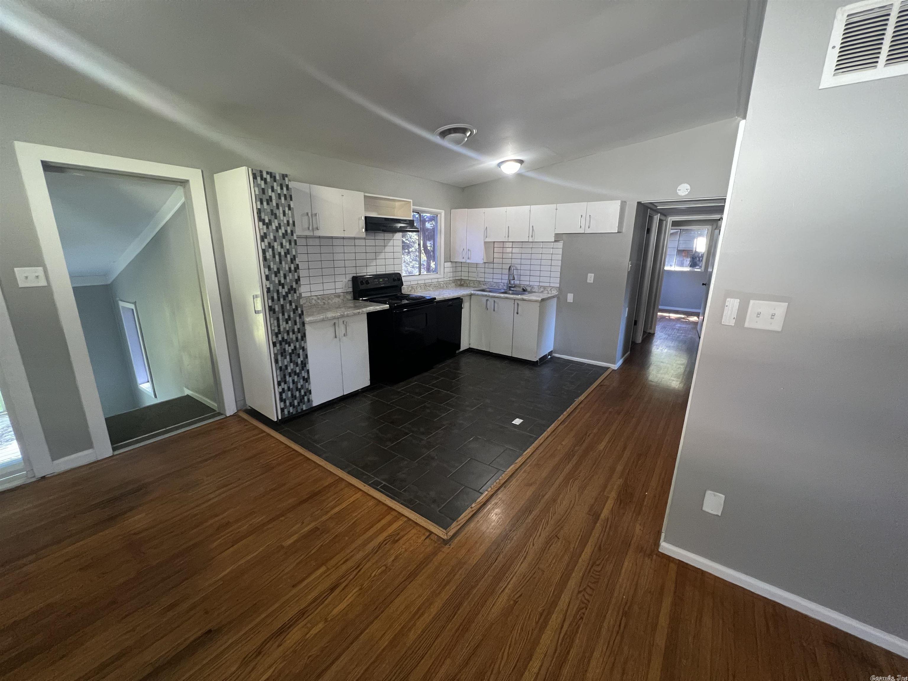 Meadowcliff - Residential Lease