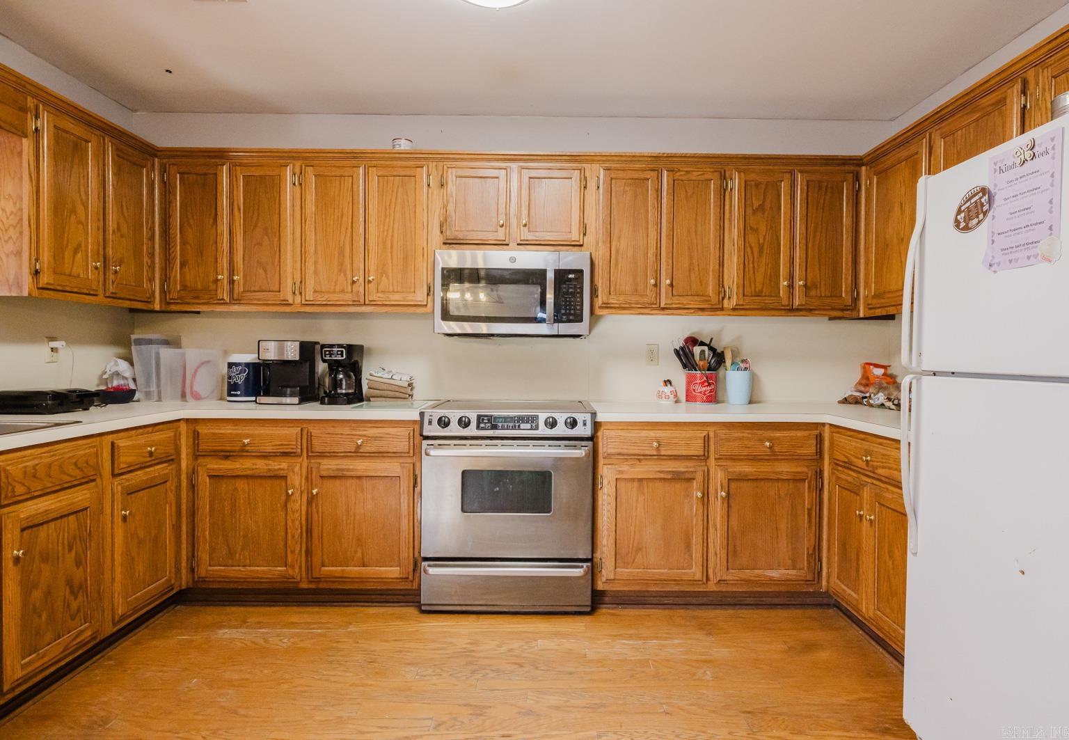 IMAGE OAKS - Residential