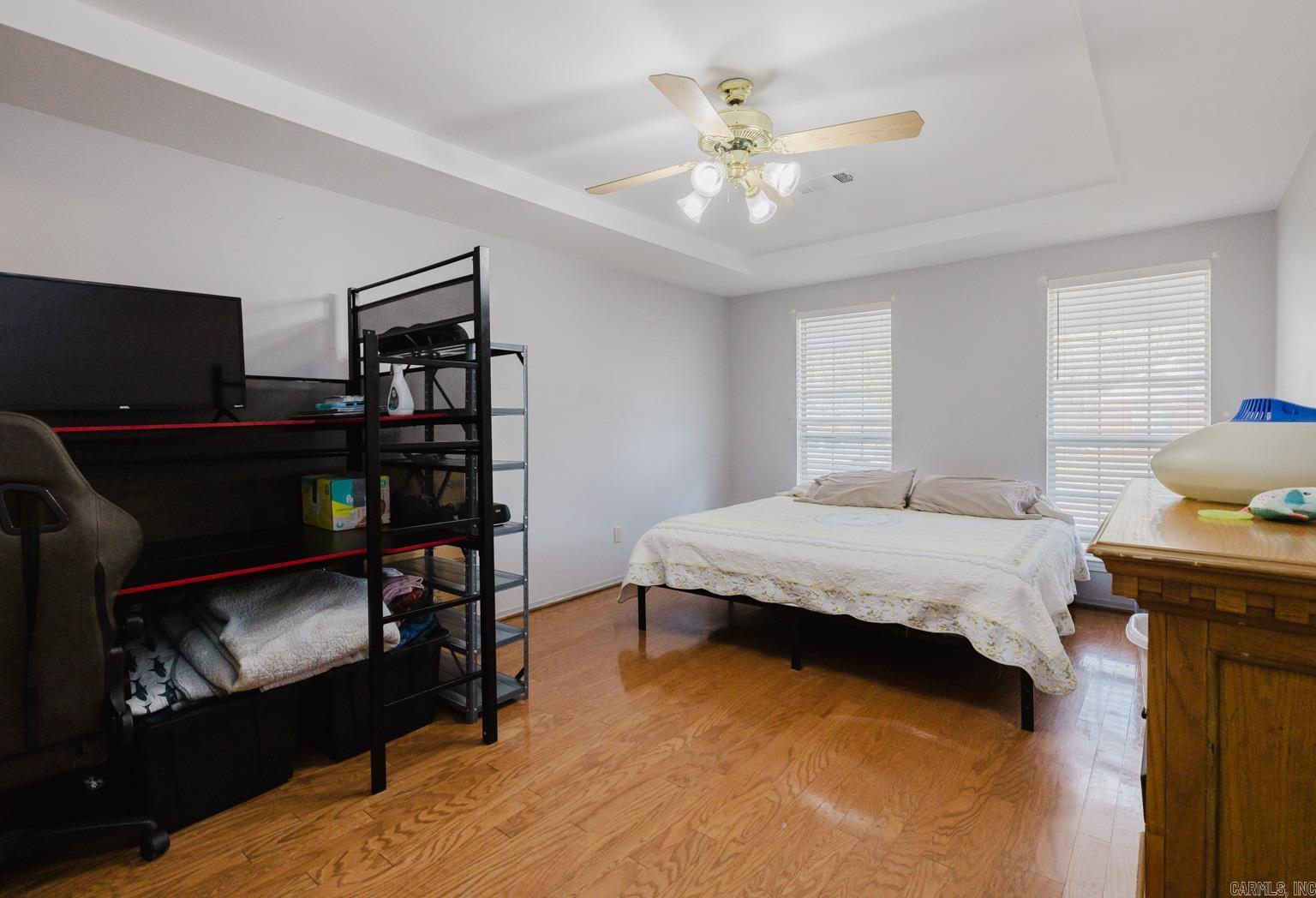 IMAGE OAKS - Residential