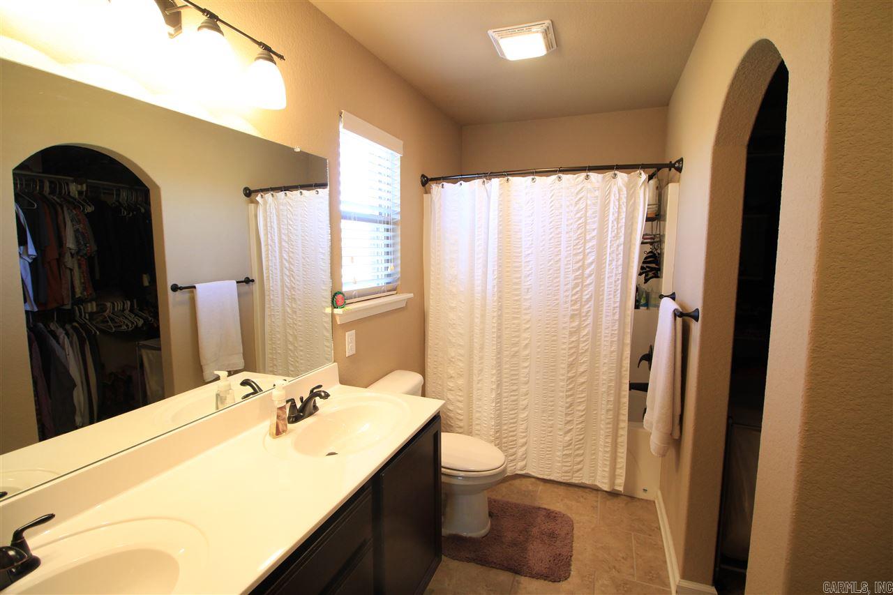 EMERALD MOUNTAIN - Residential