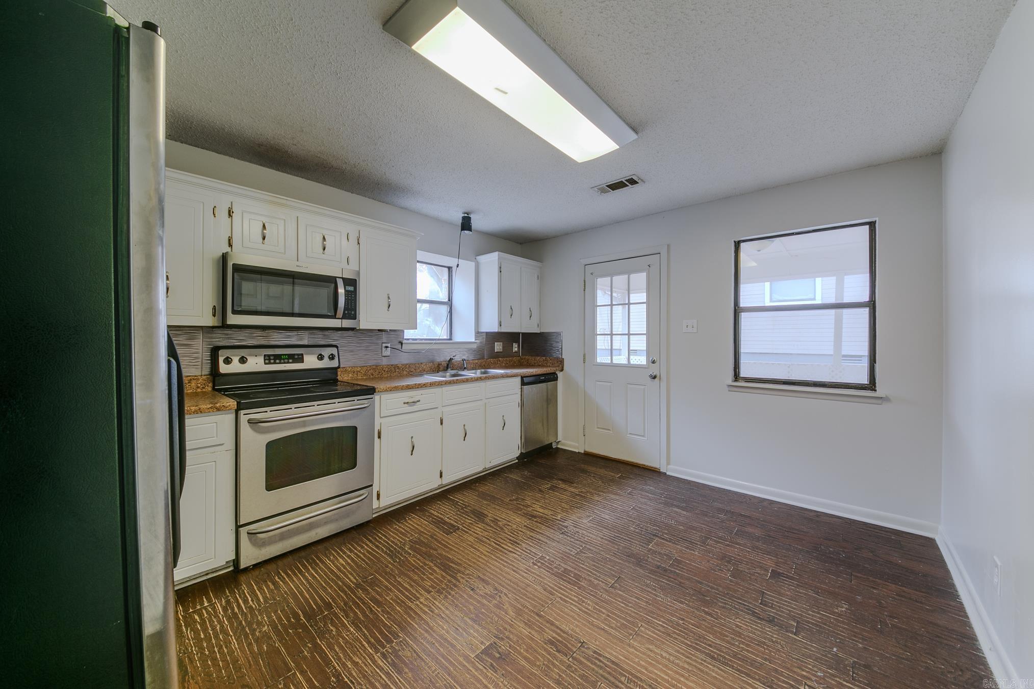 Shady Oaks - Residential Lease