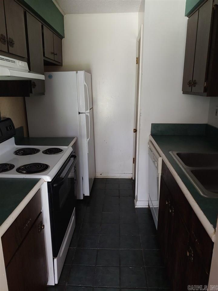 Mann Terrace - Residential Lease