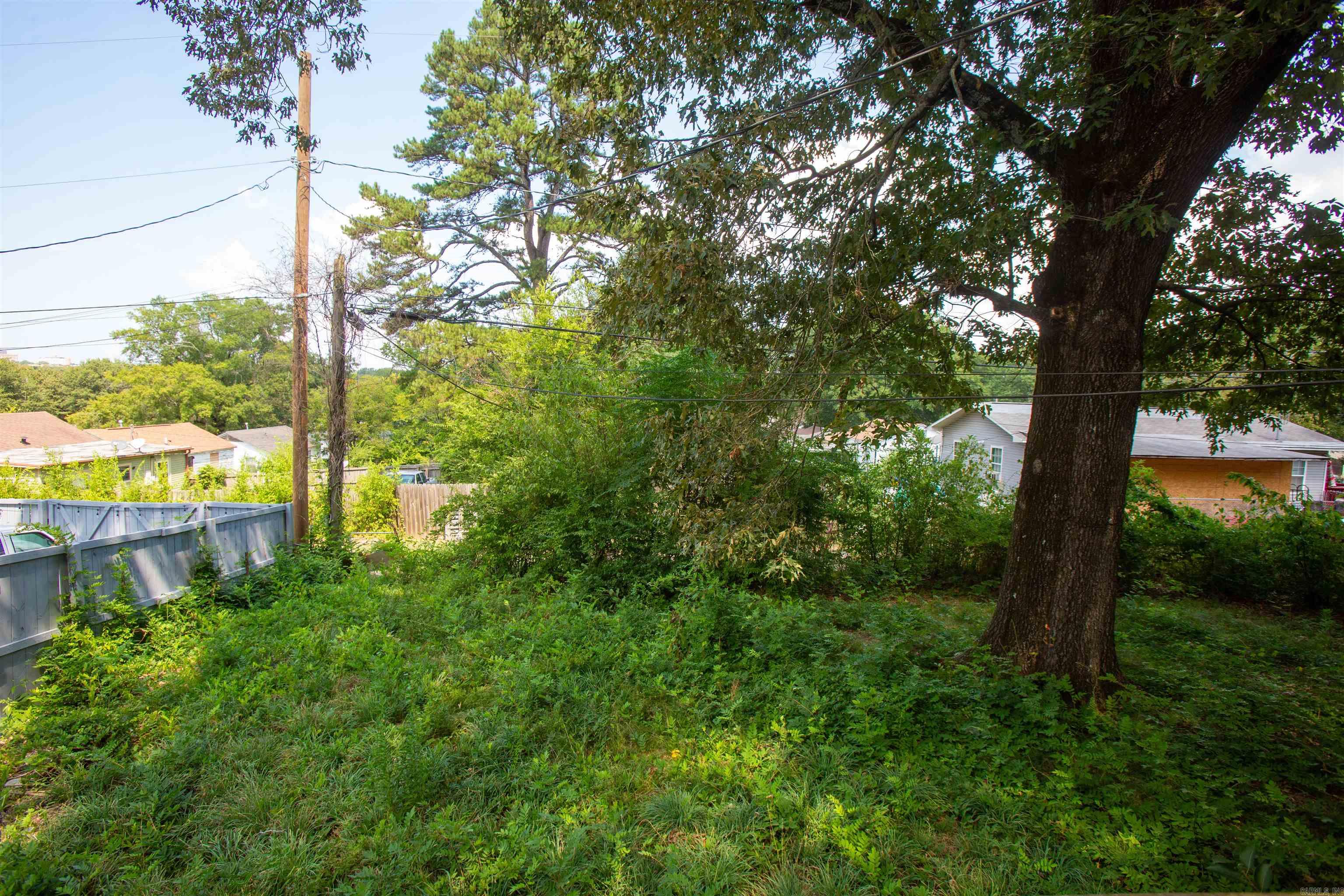 PINE FOREST - Residential