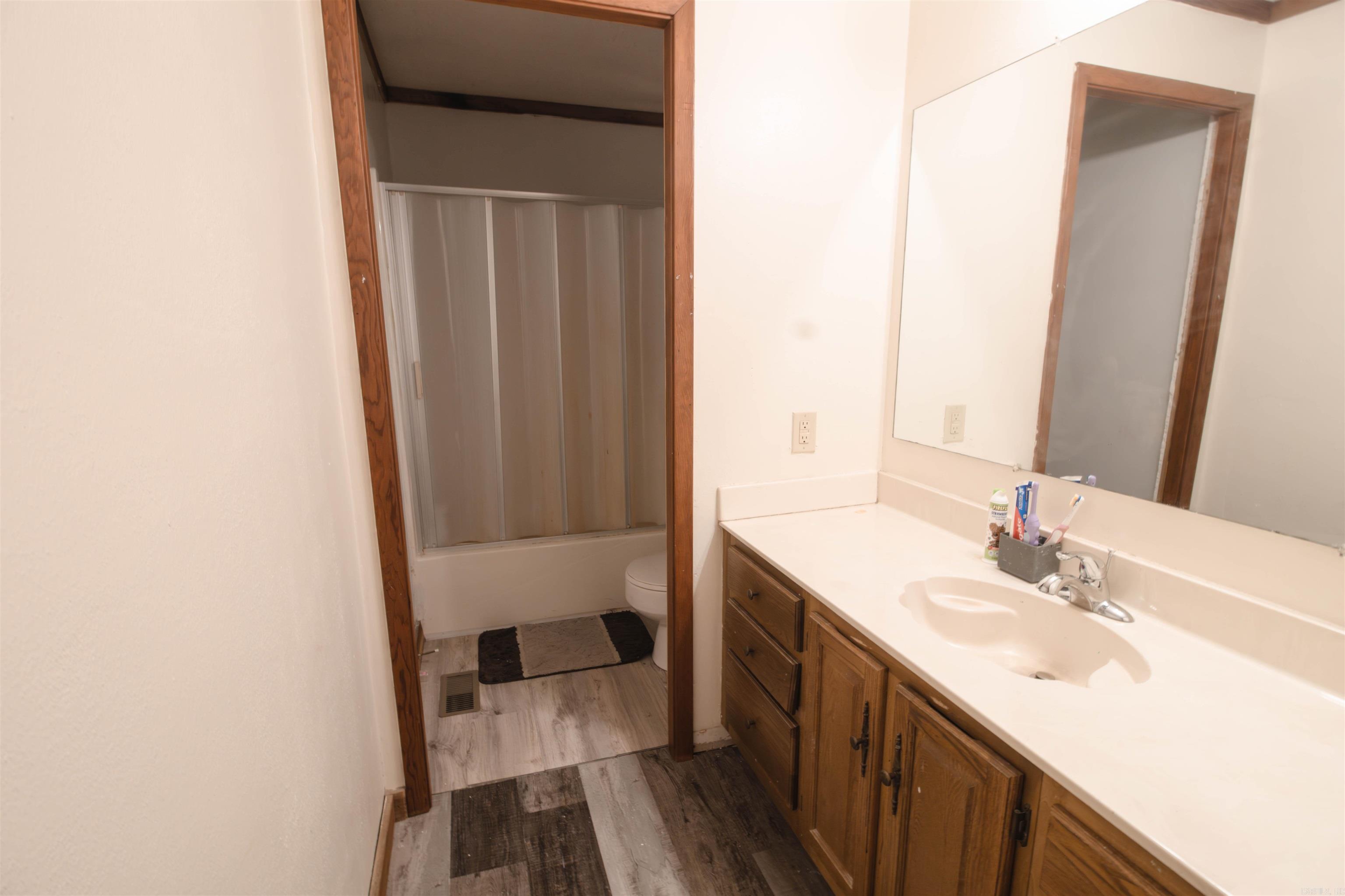 Oak Ridge - Residential