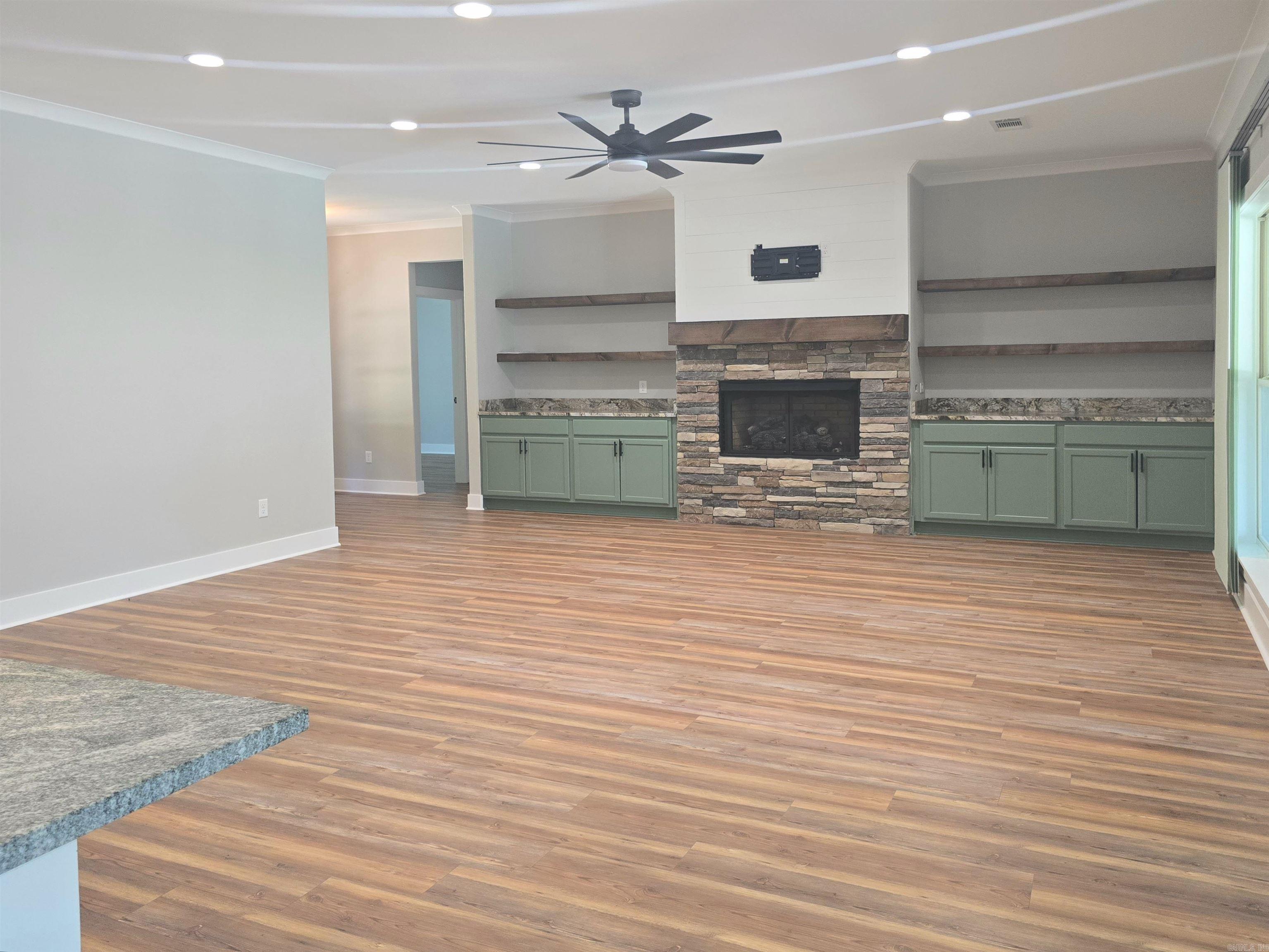 THE WATERS ON TIMBERLAKE - Residential