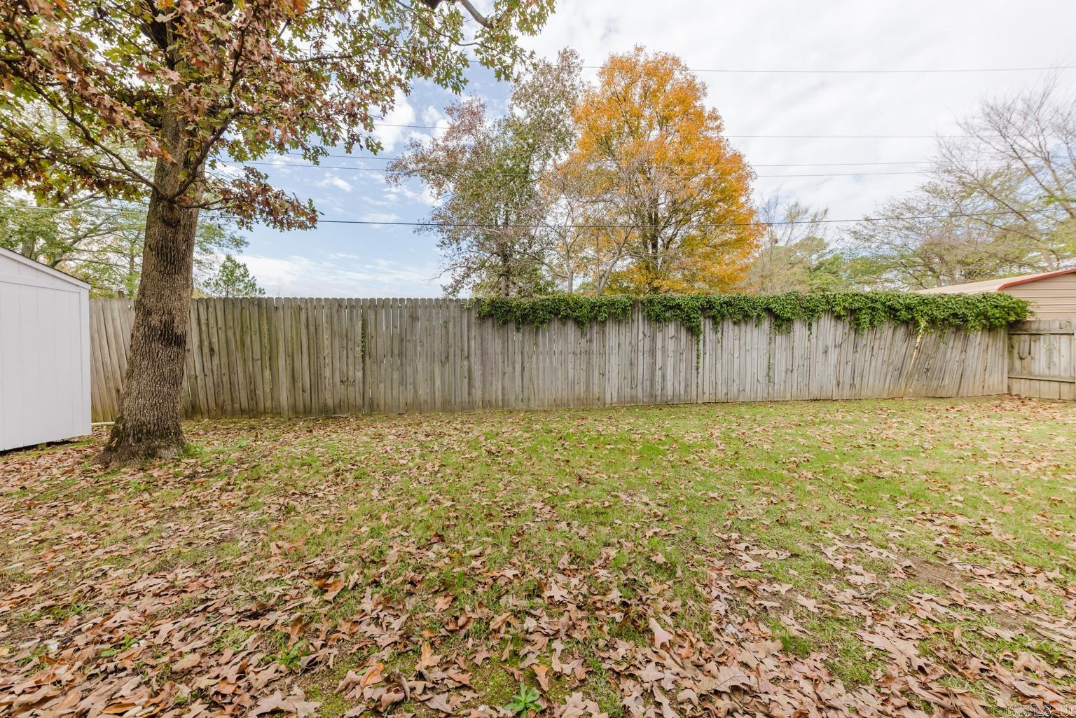 NORTHRIDGE - Residential