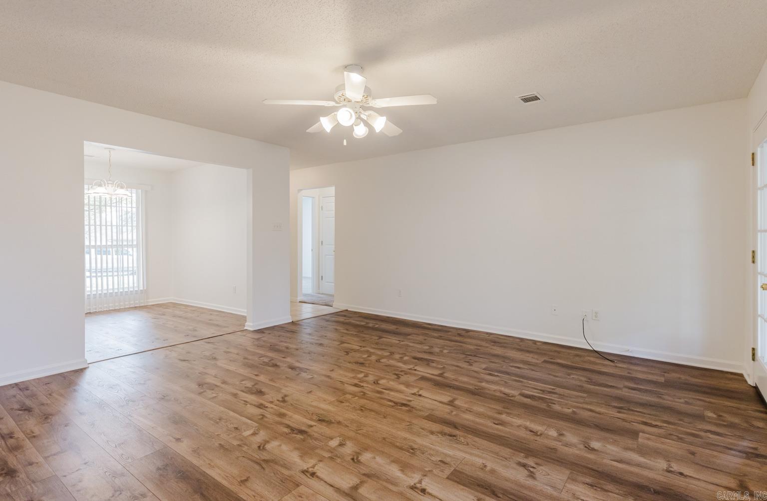 NORTHRIDGE - Residential