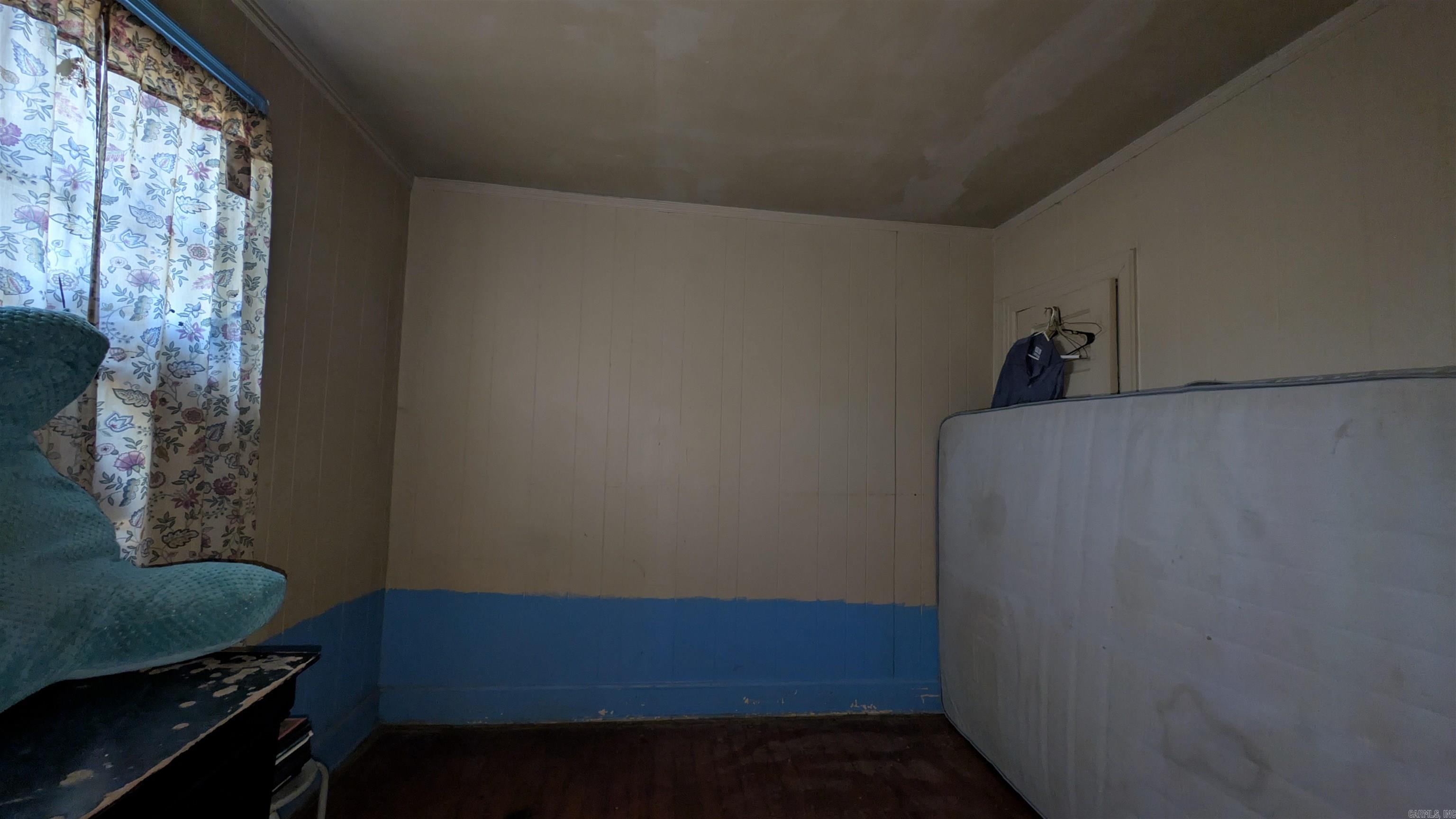 KAHN & HOLDERS ADDN - Residential