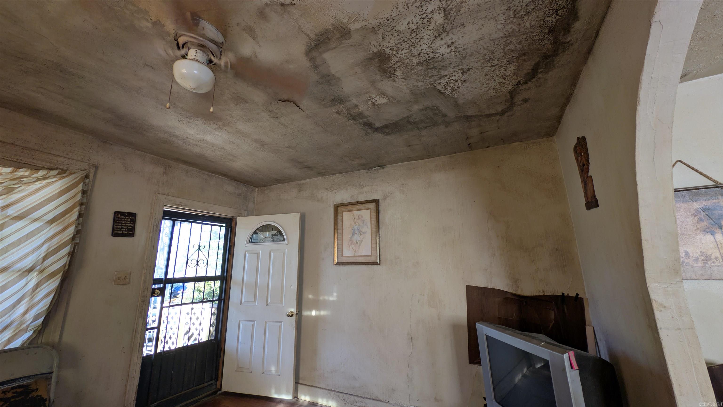 KAHN & HOLDERS ADDN - Residential