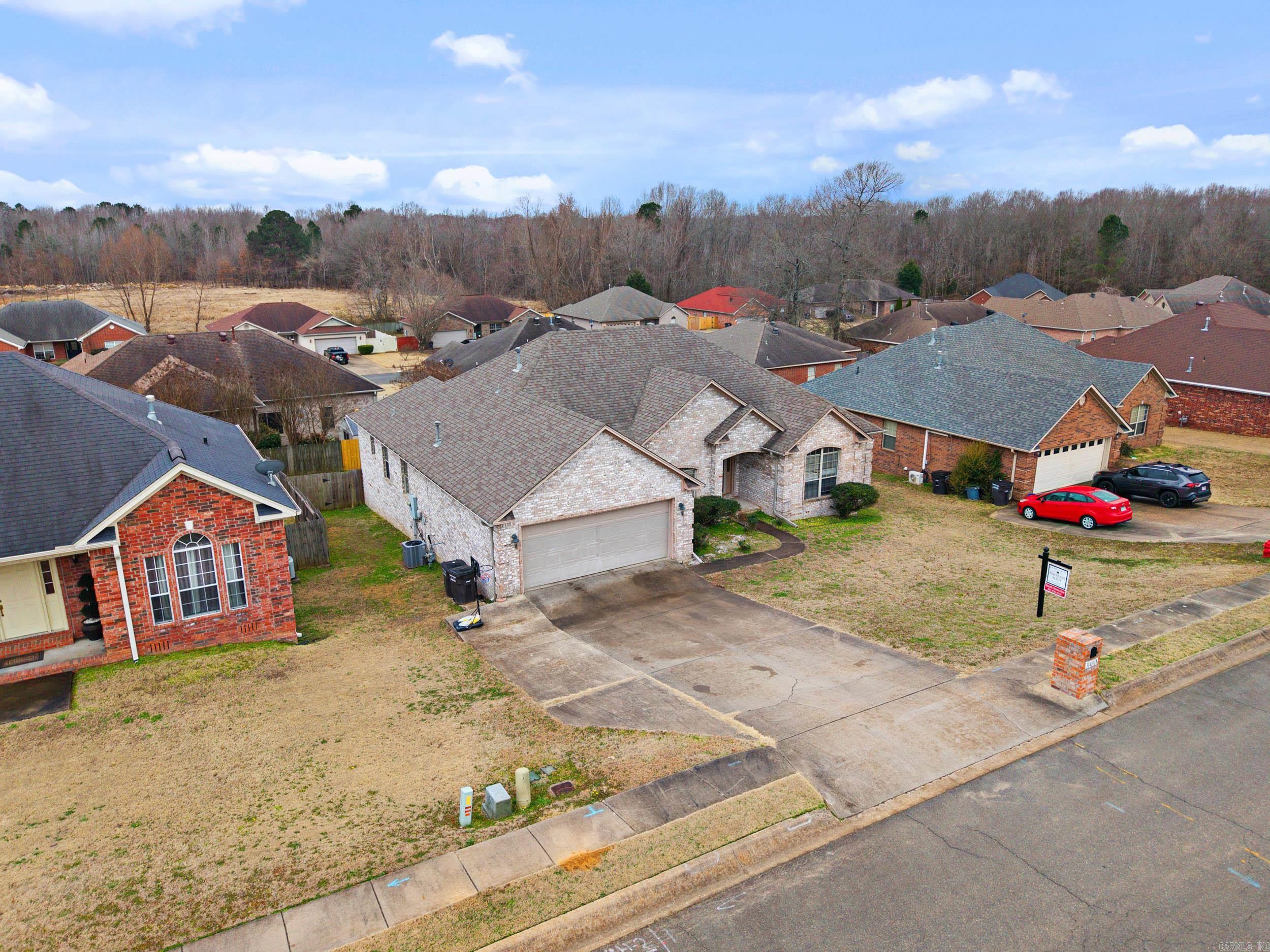 WESTERN HILLS - Residential