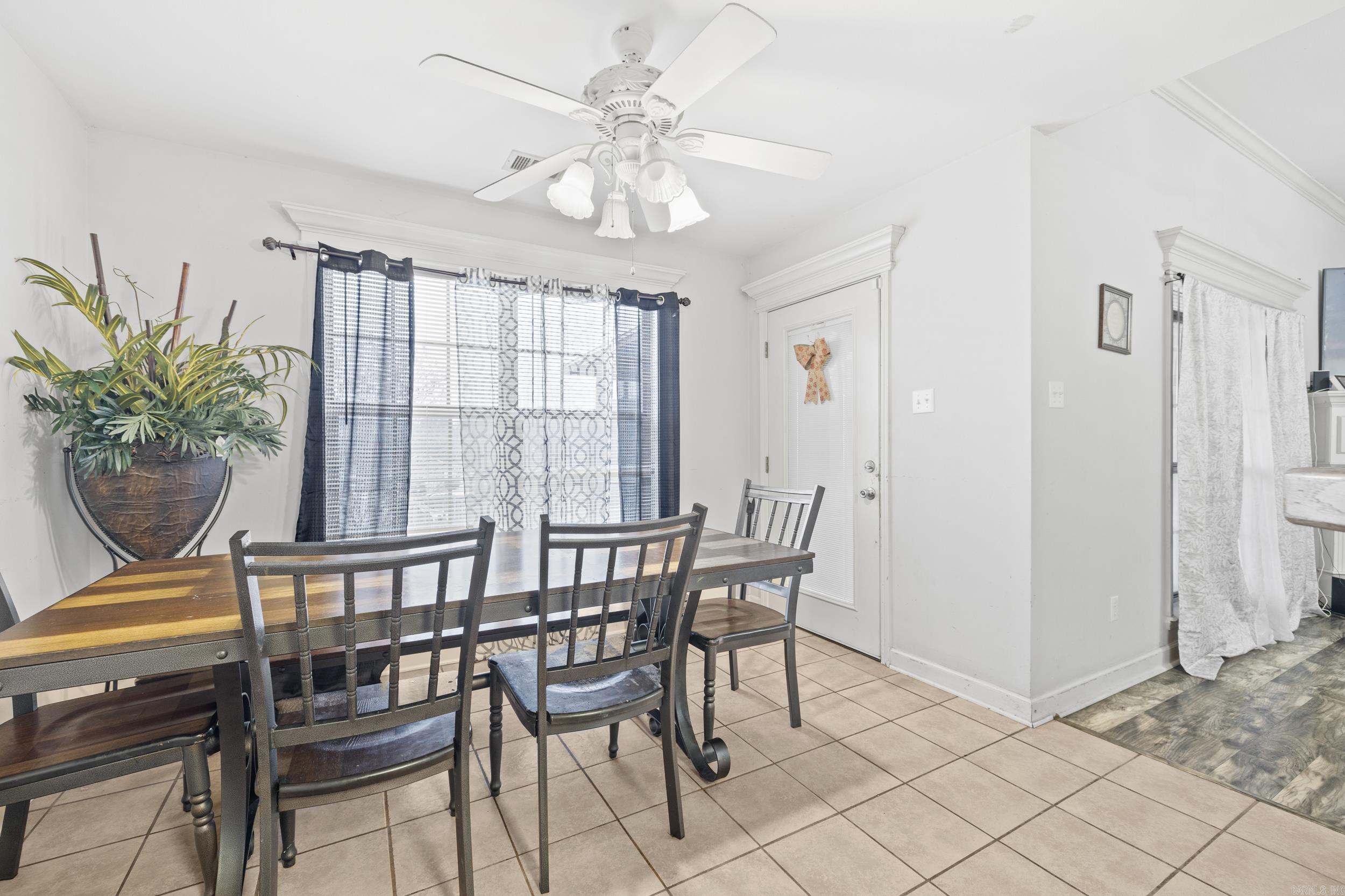 WESTERN HILLS - Residential