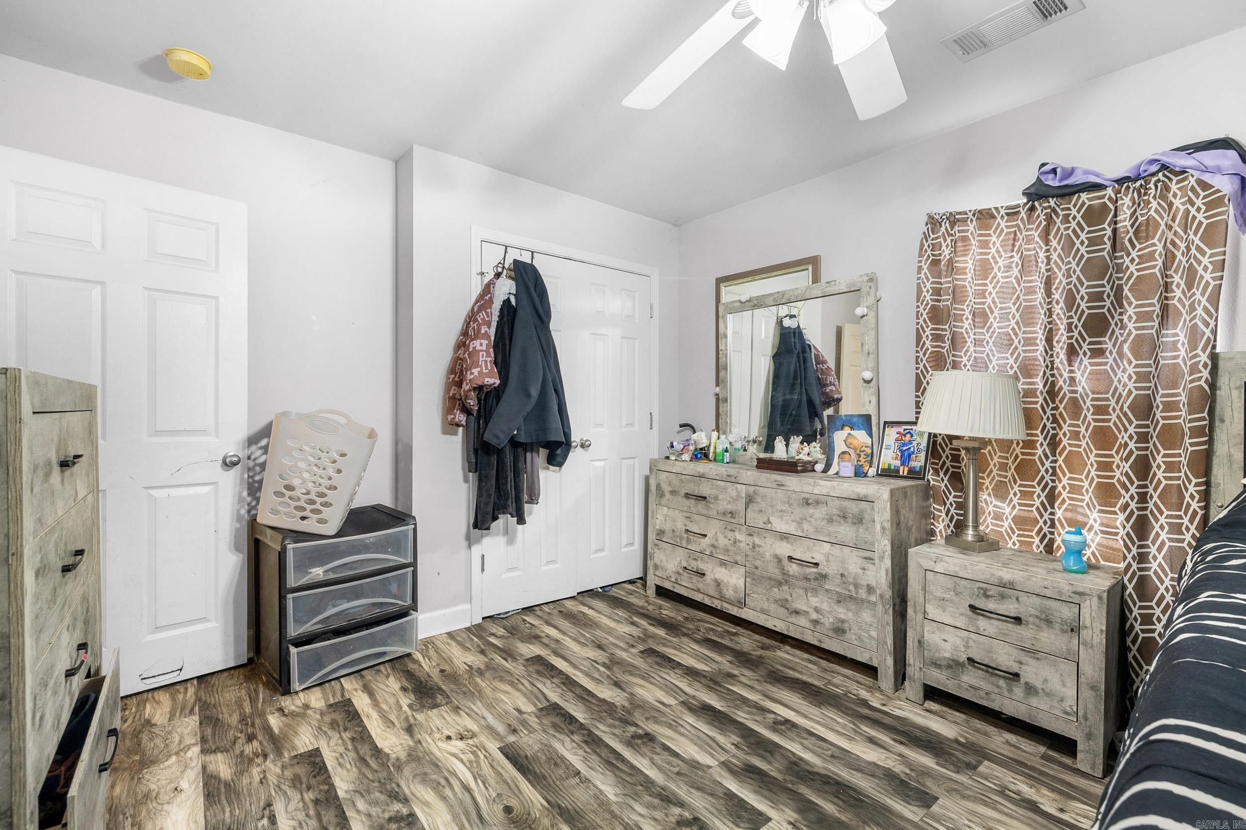 WESTERN HILLS - Residential