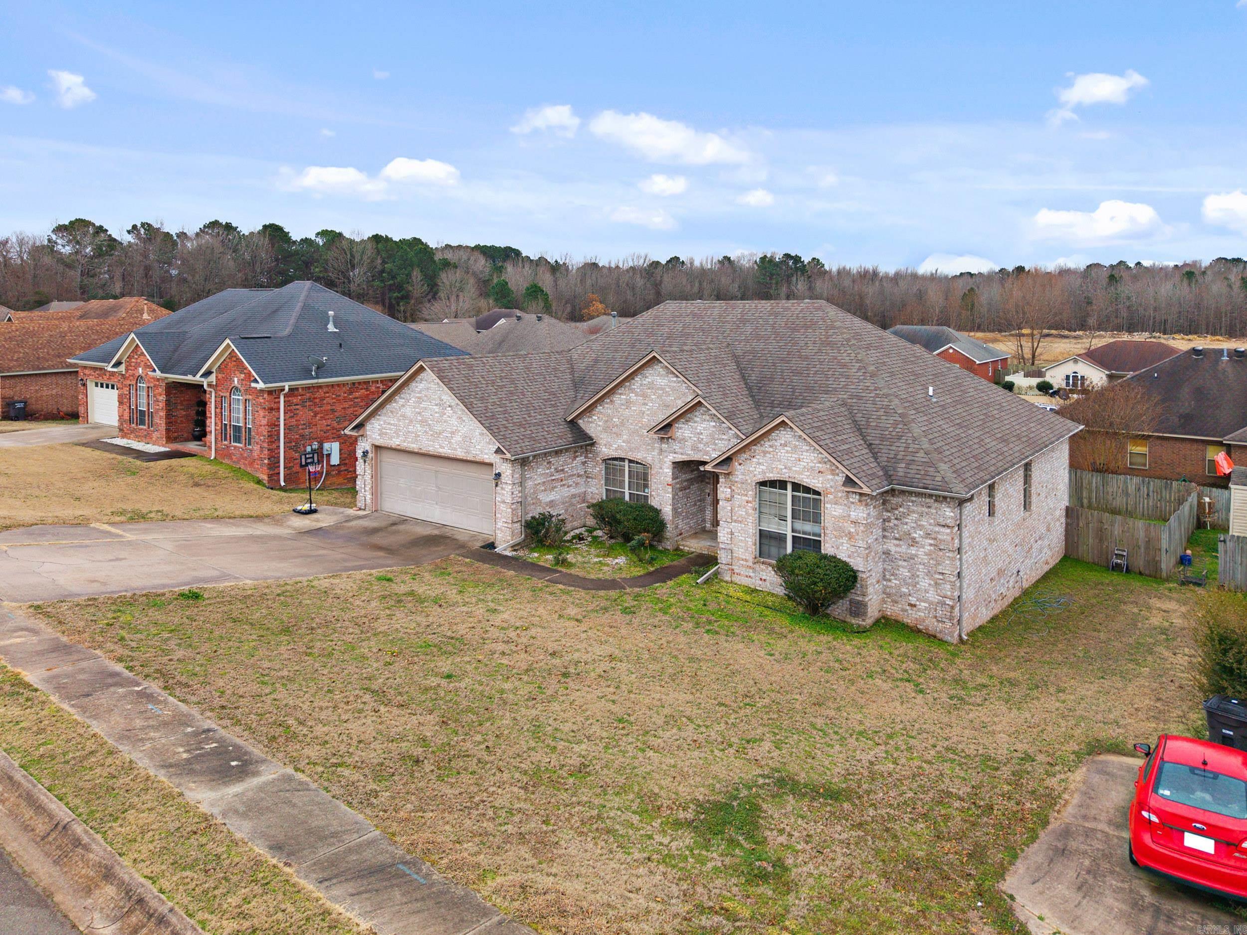 WESTERN HILLS - Residential