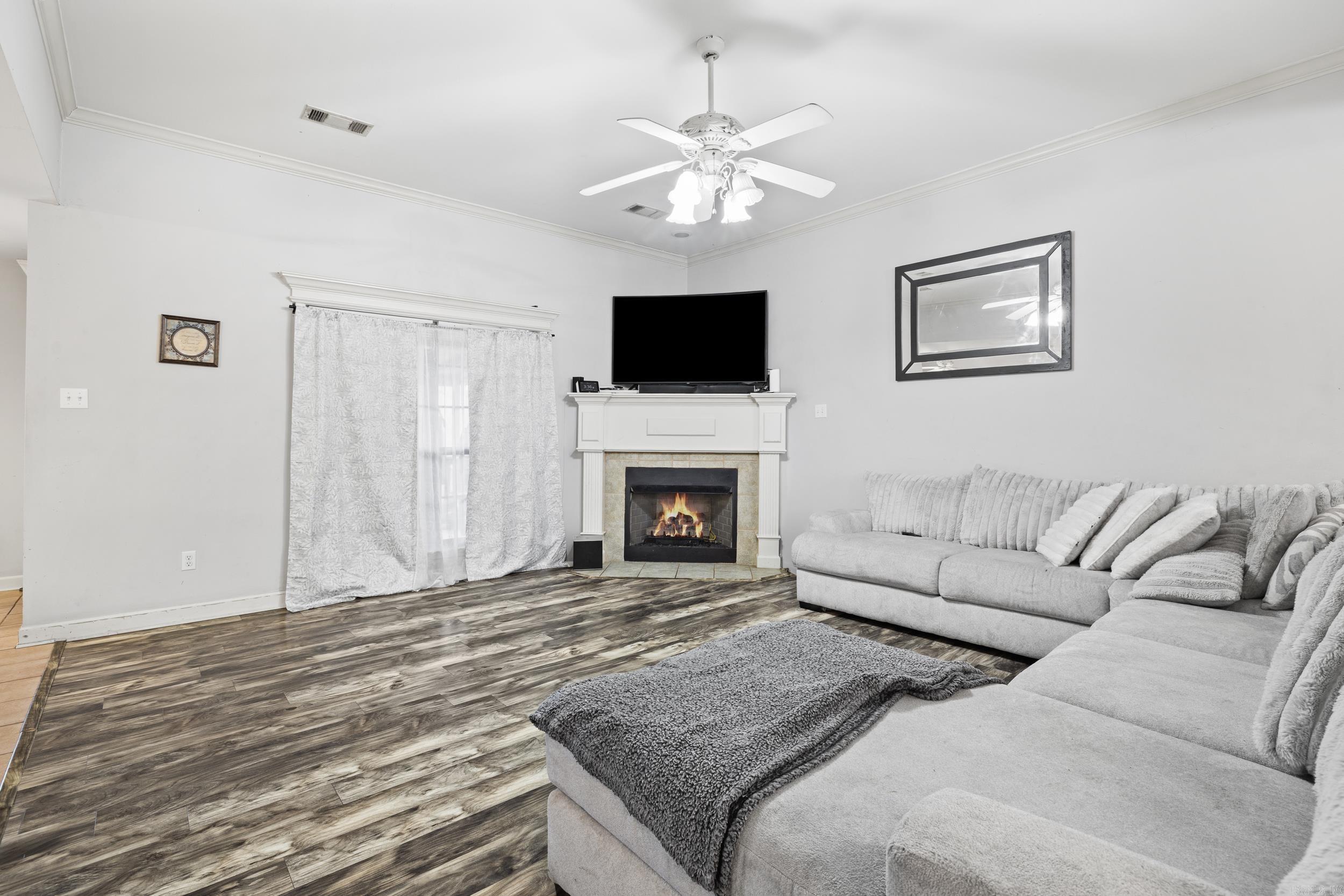 WESTERN HILLS - Residential