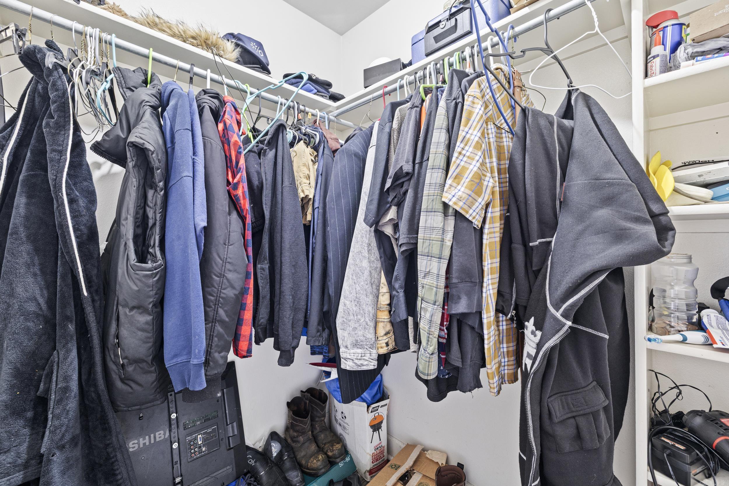 WESTERN HILLS - Residential