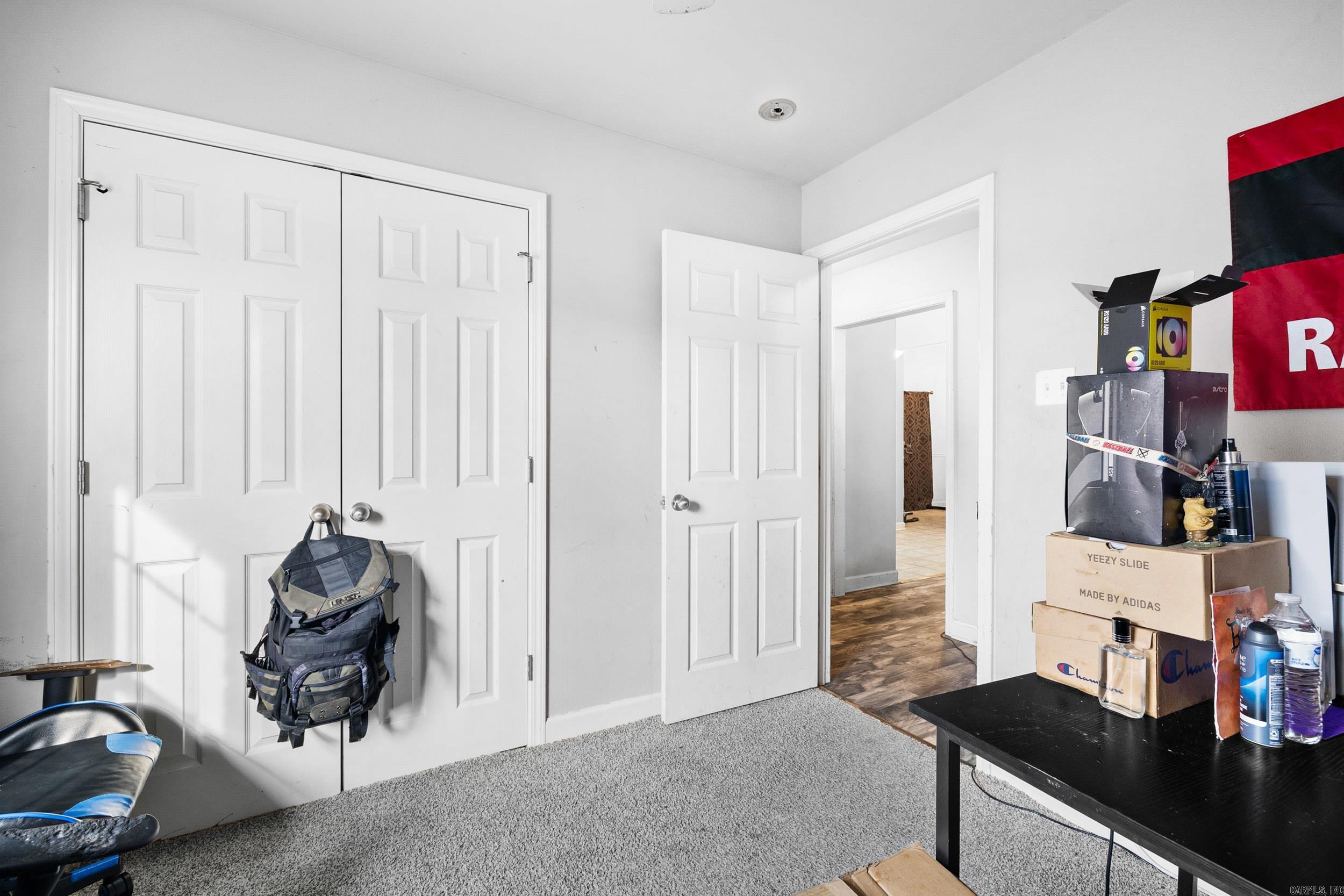 WESTERN HILLS - Residential