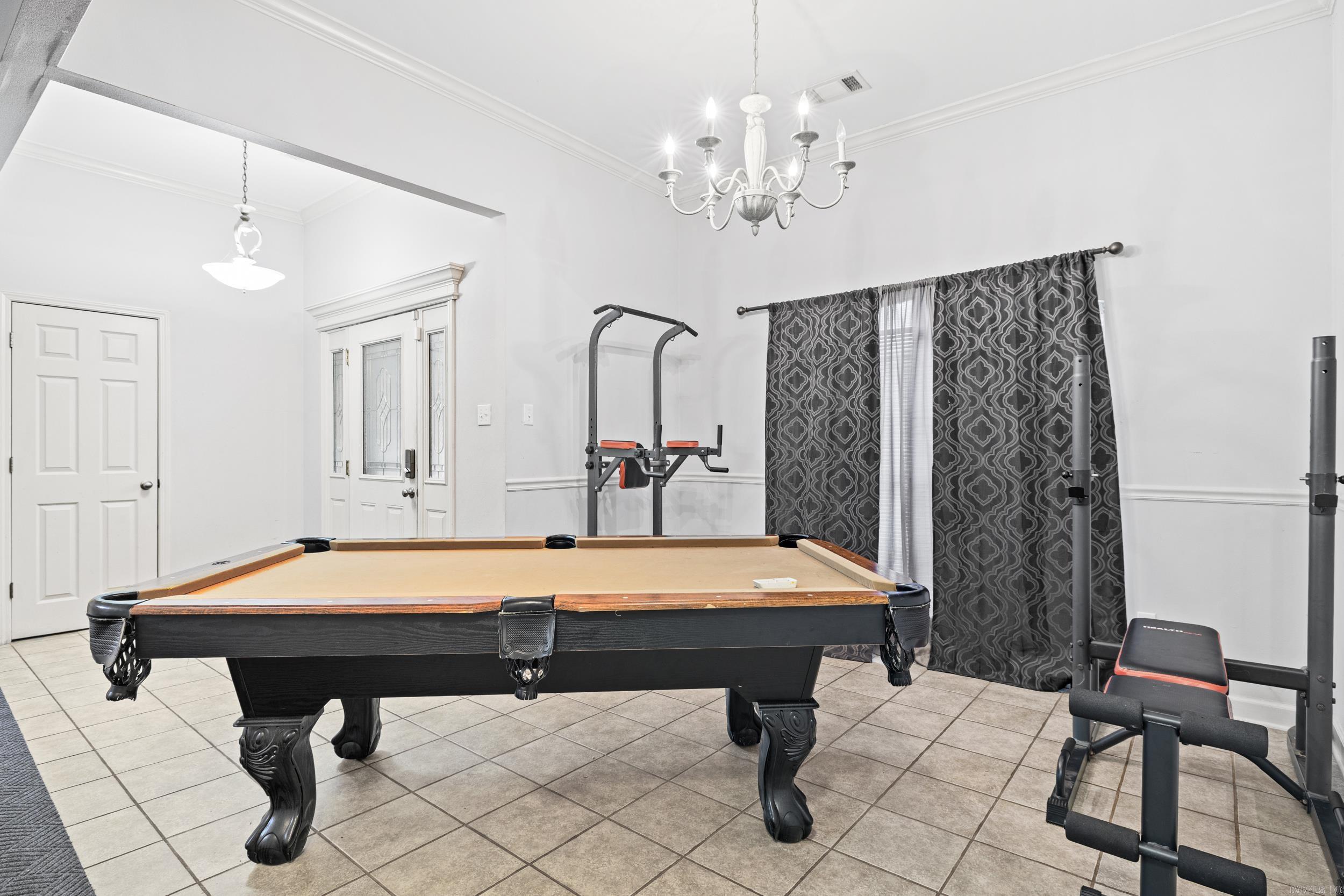 WESTERN HILLS - Residential