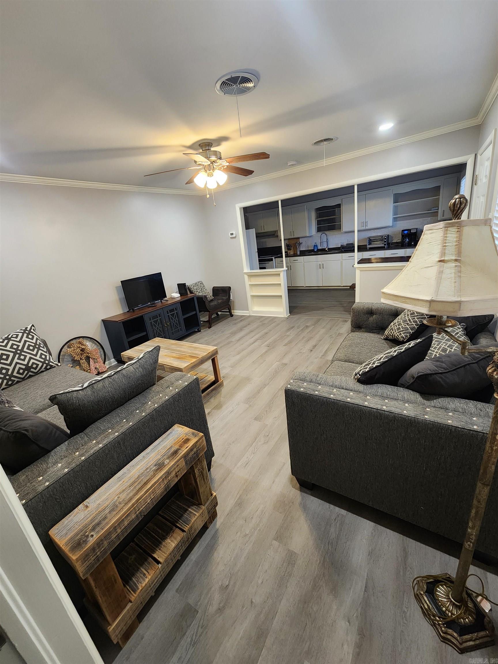 Mena Original - Residential Lease