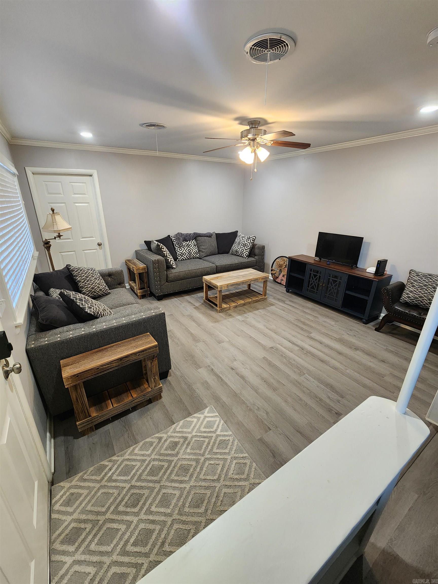 Mena Original - Residential Lease