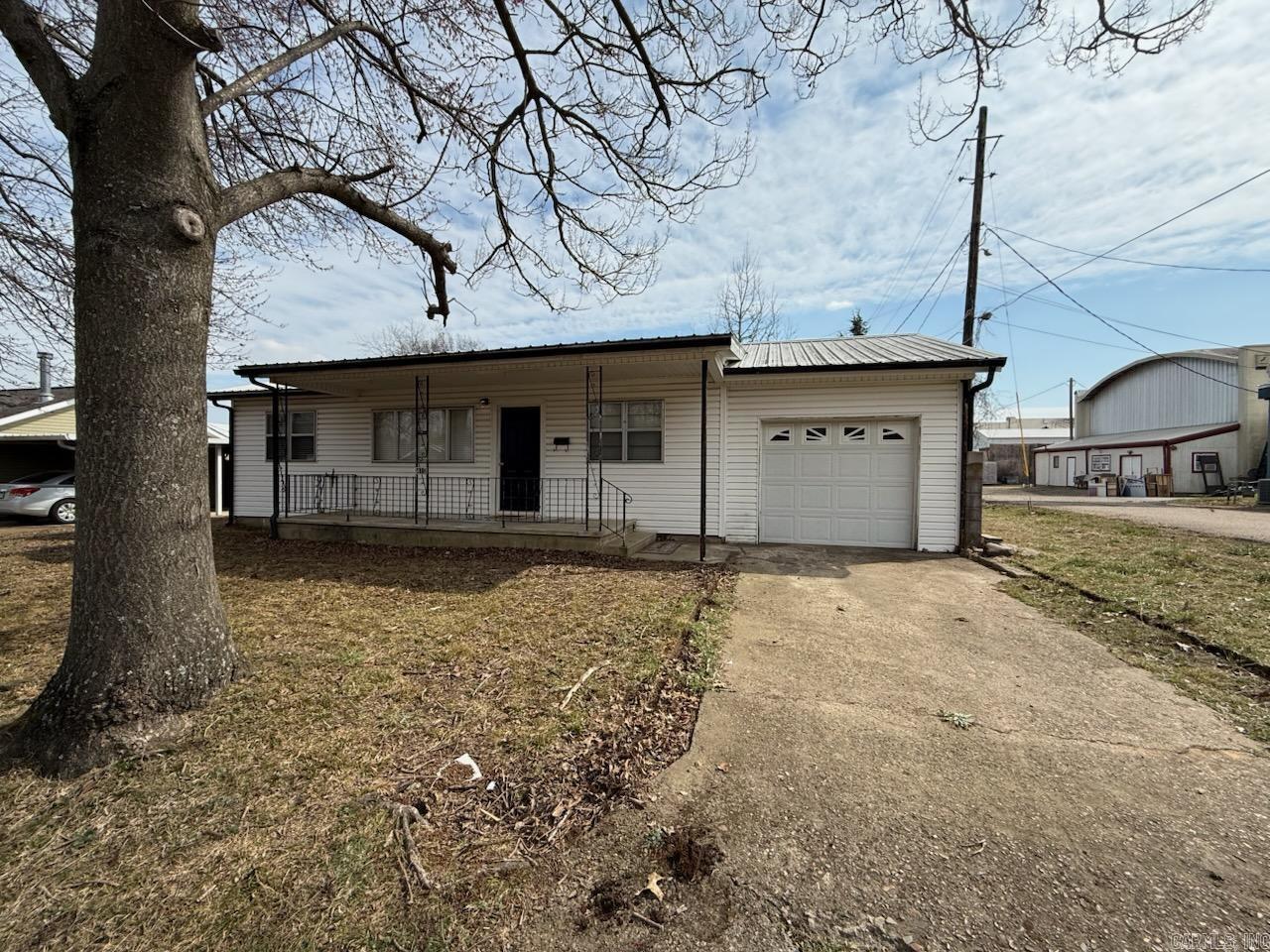 Mena Original - Residential Lease