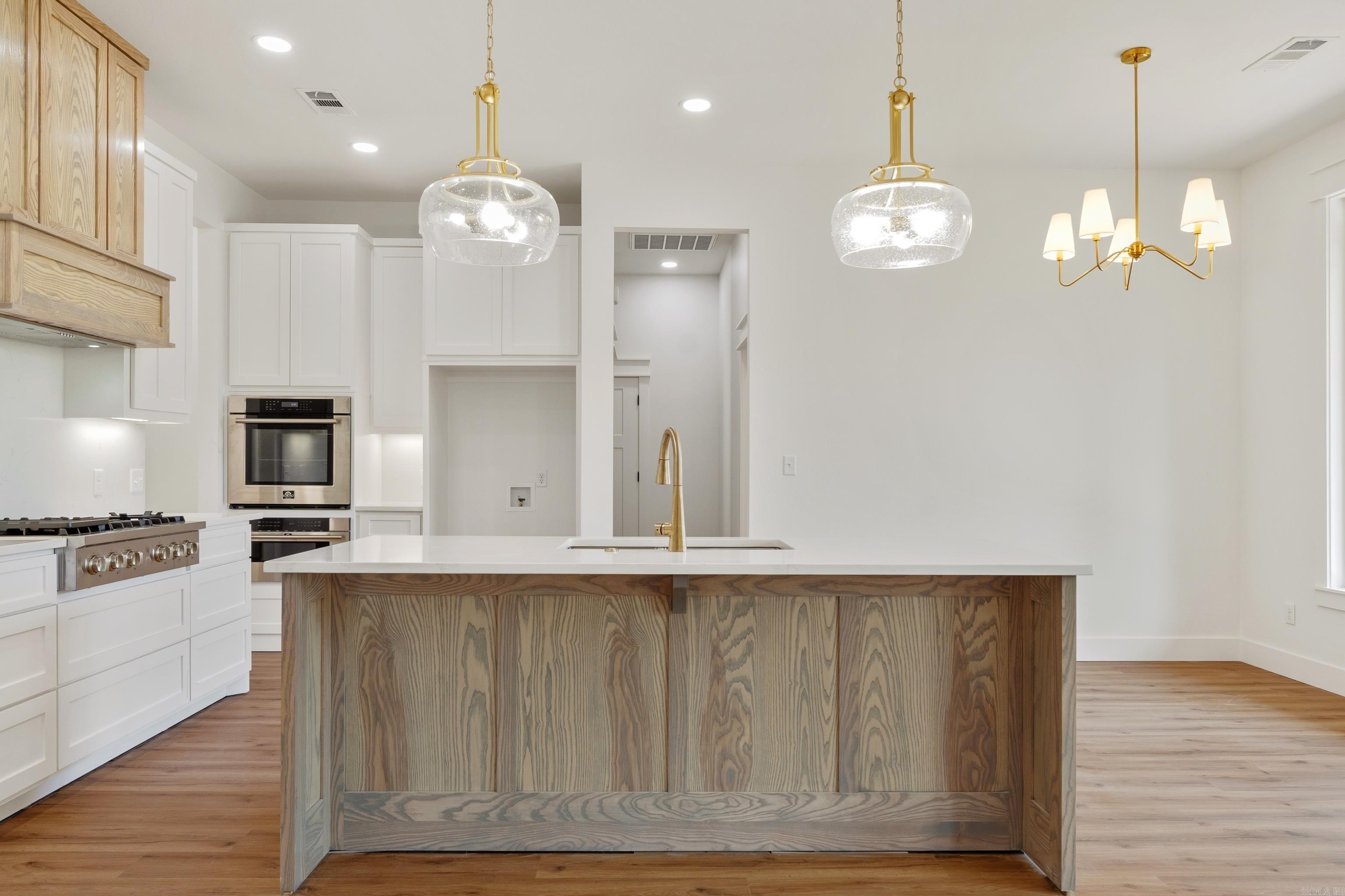 THE HILLS - Residential