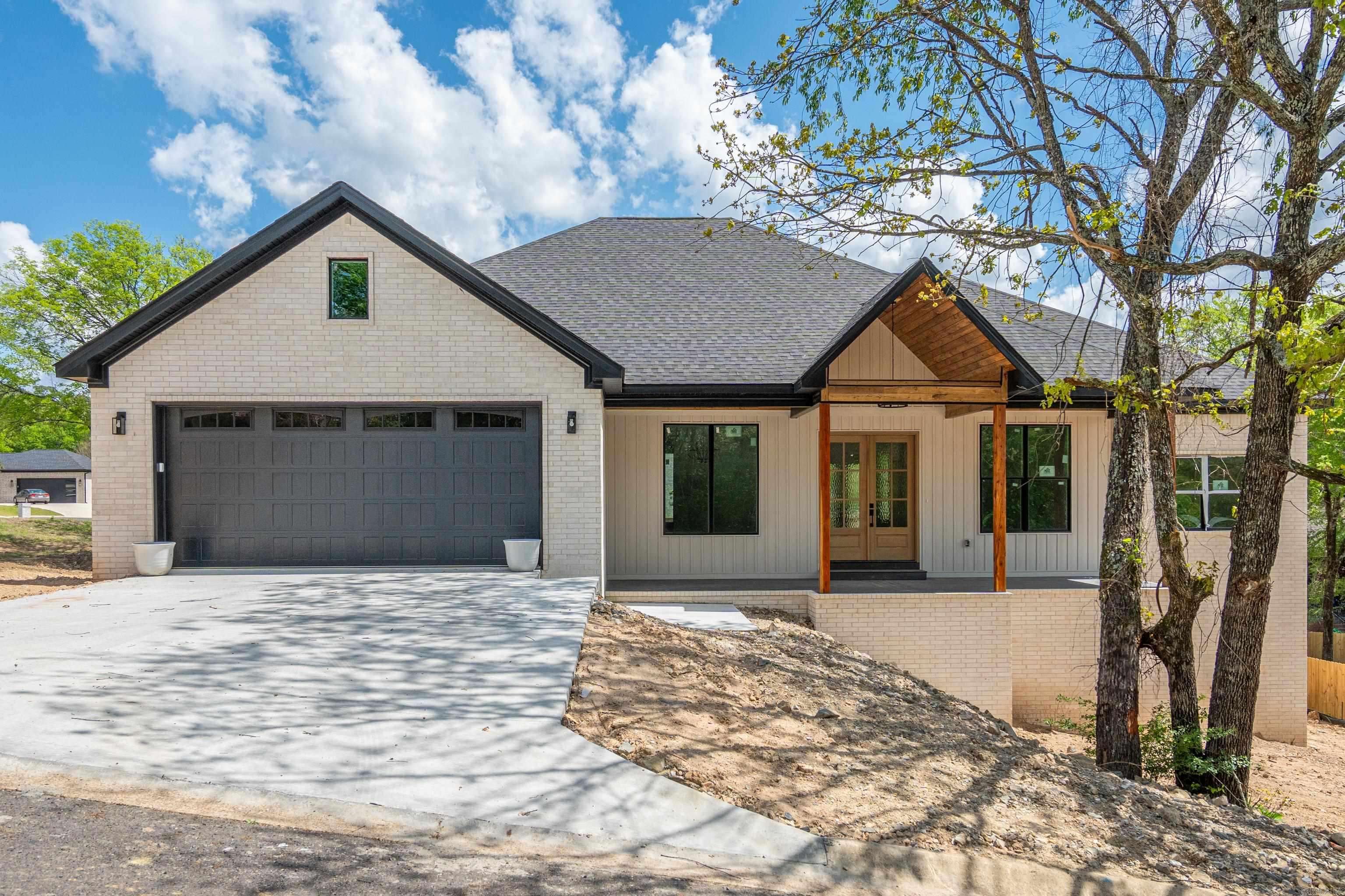 THE HILLS - Residential