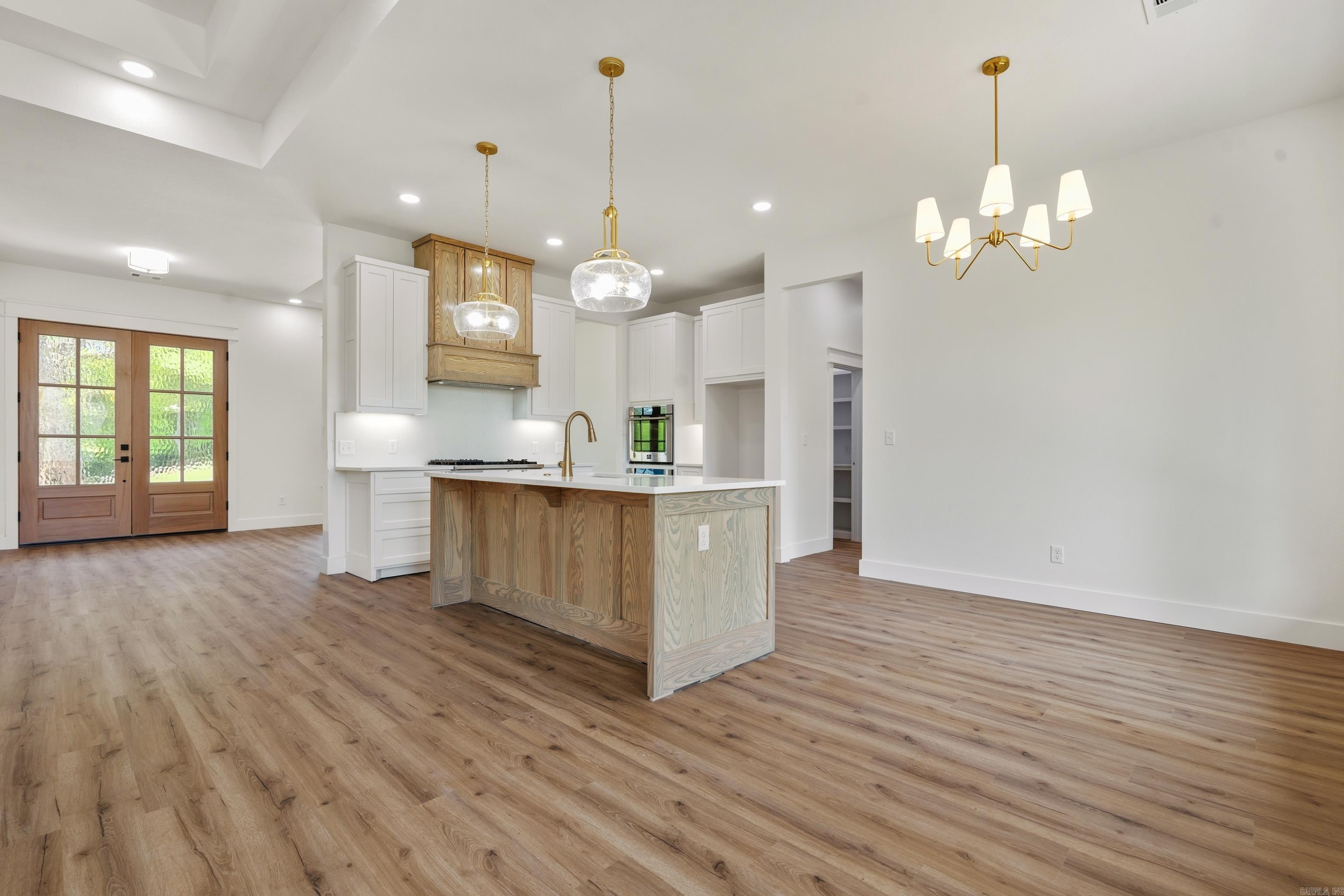 THE HILLS - Residential