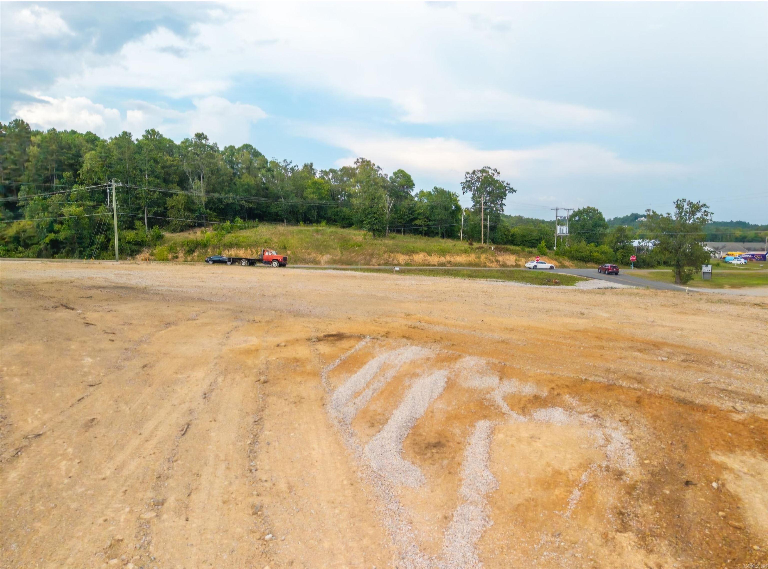 Girard - Commercial Sale