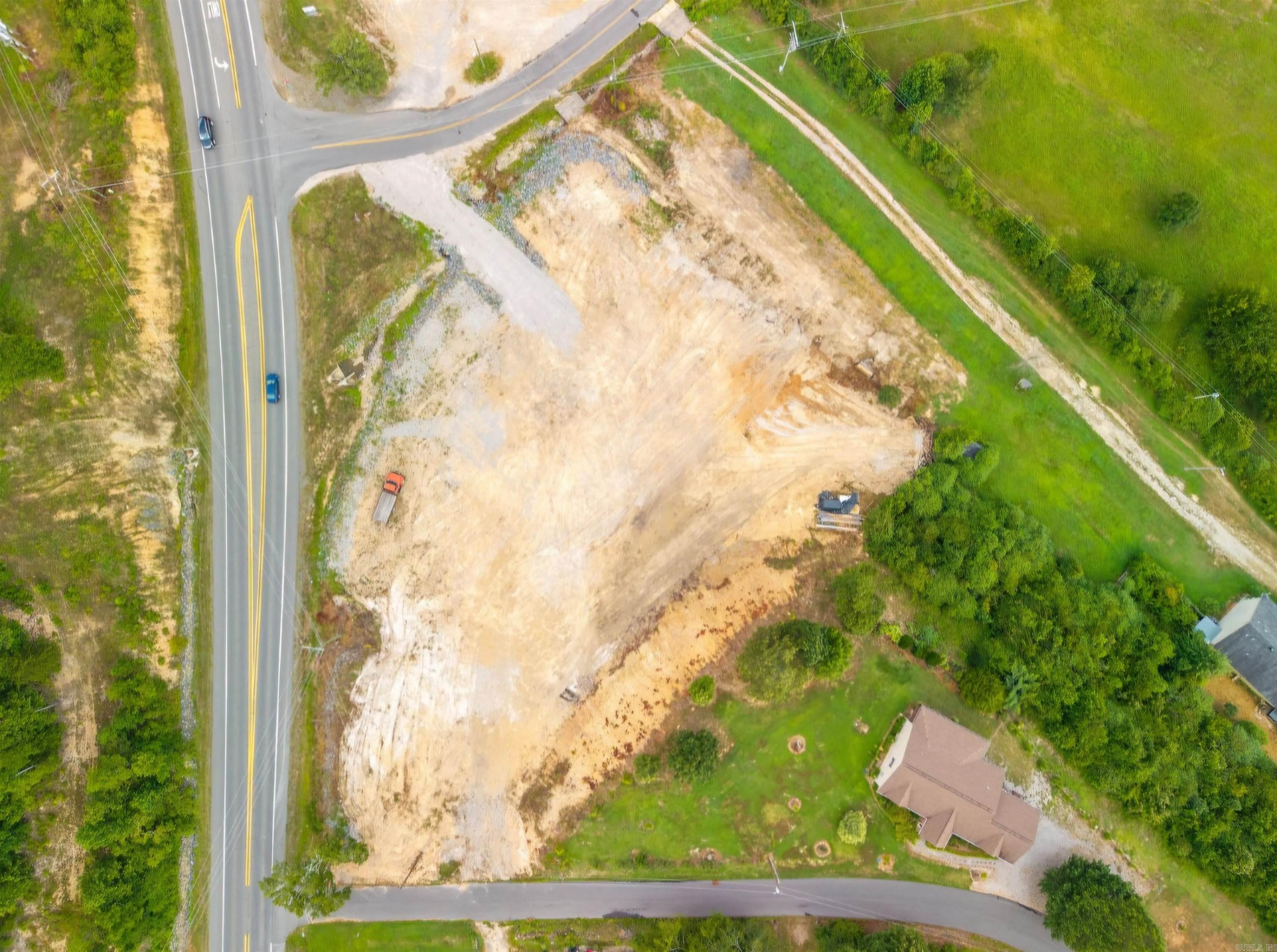 Girard - Commercial Sale