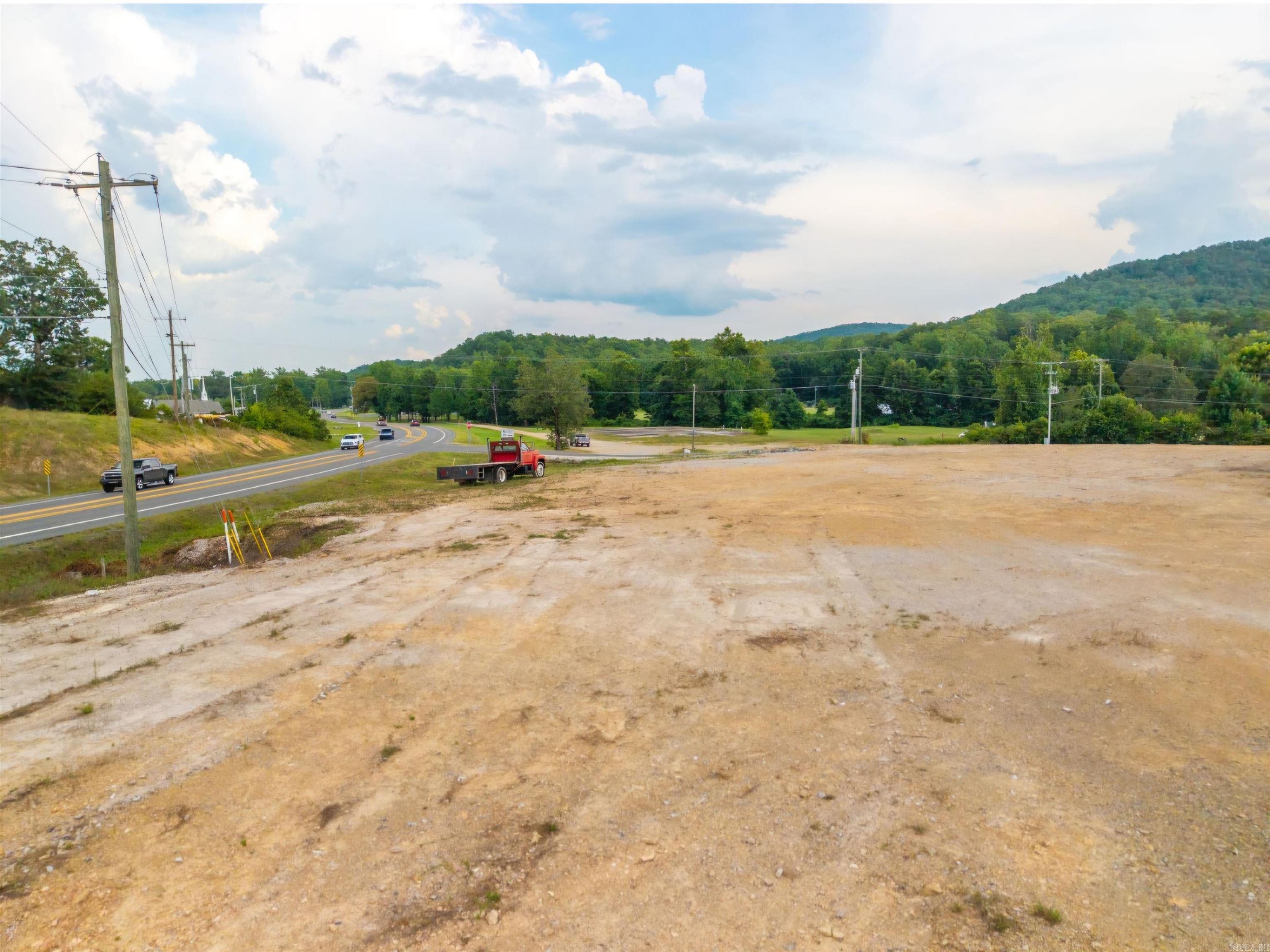 Girard - Commercial Sale