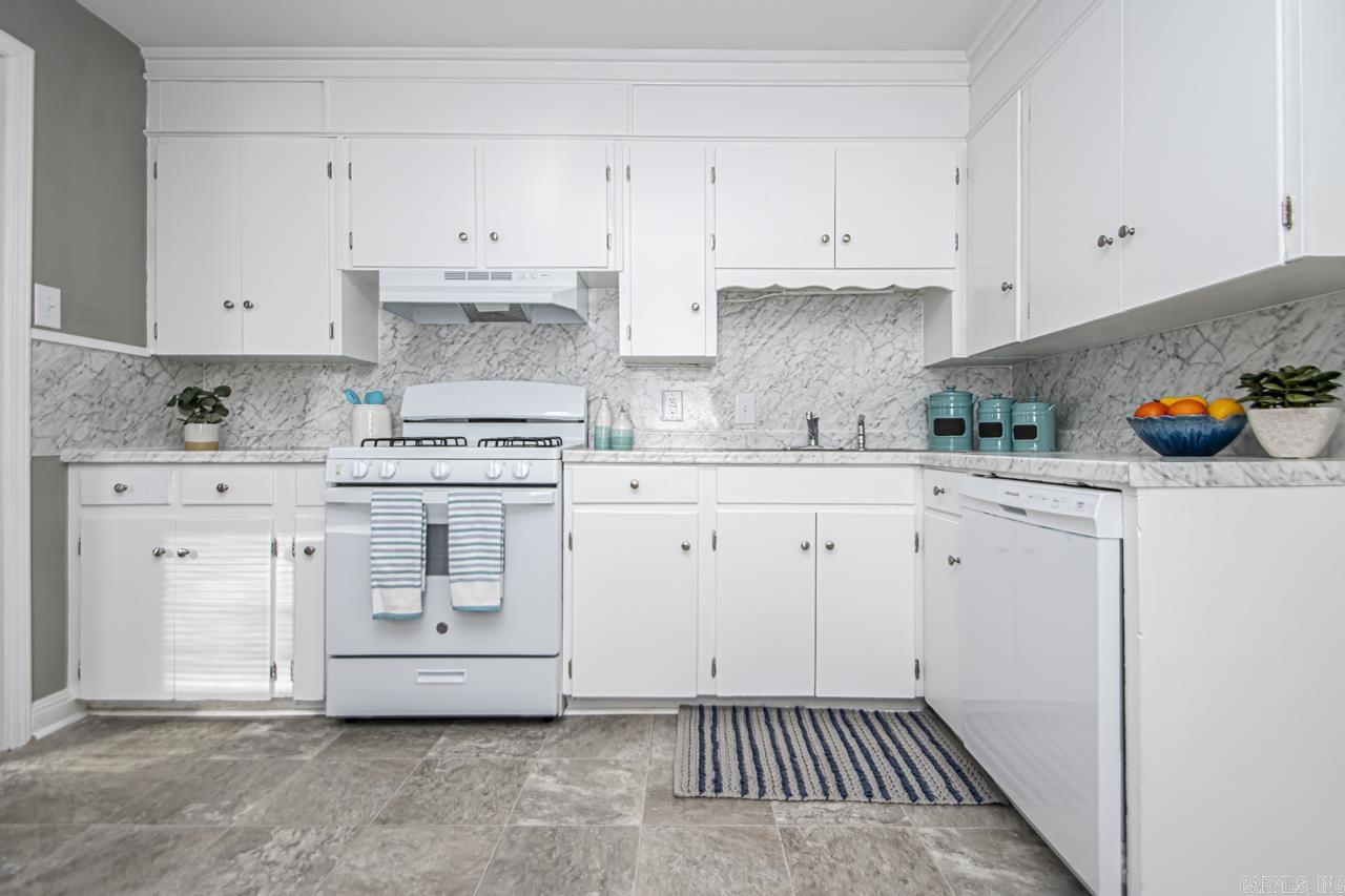 PUCKETTS C E - Residential