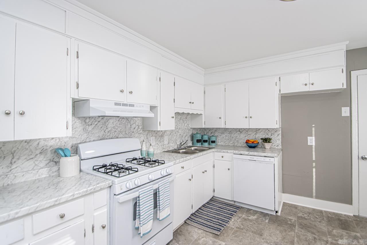 PUCKETTS C E - Residential