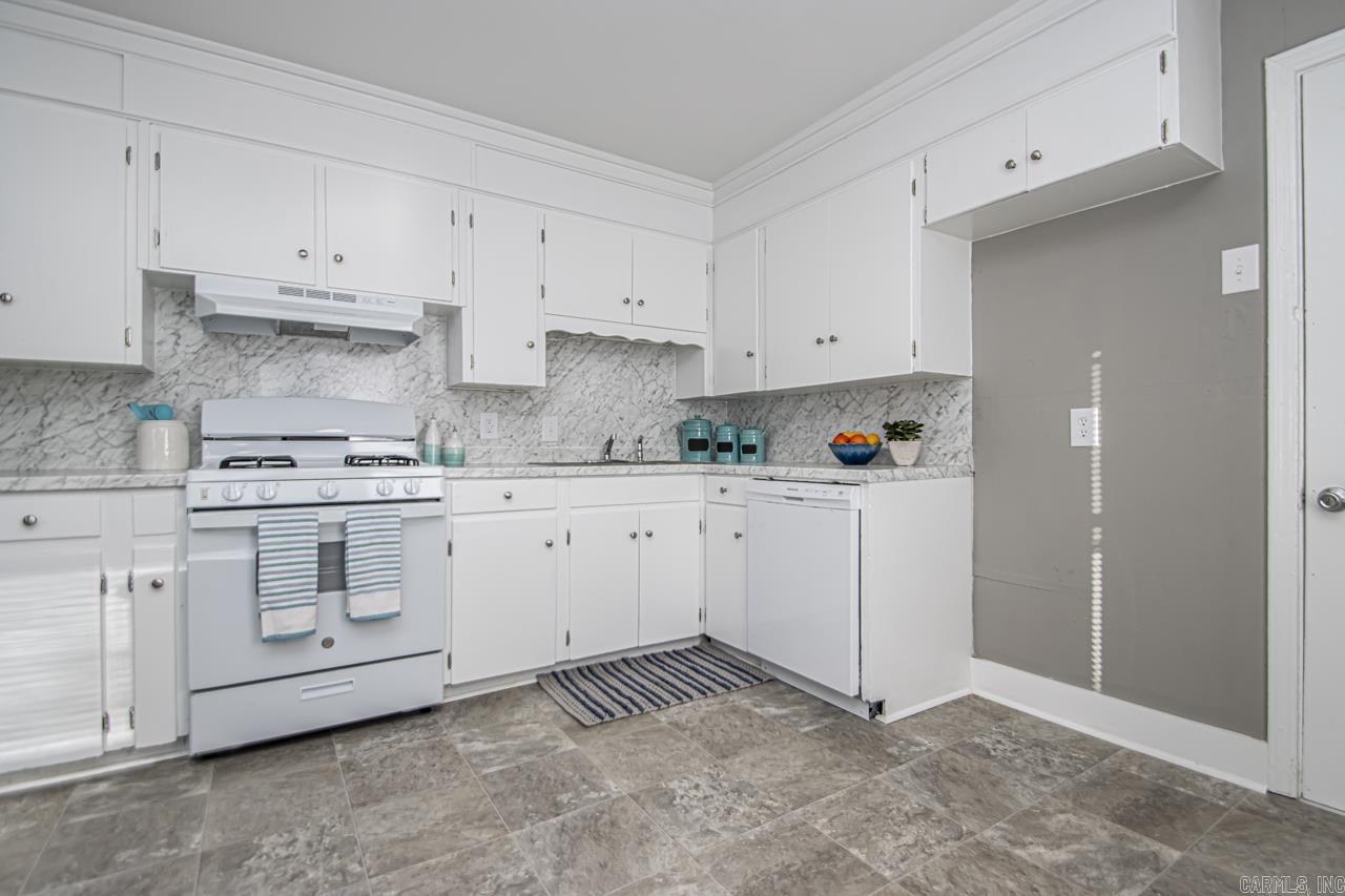 PUCKETTS C E - Residential