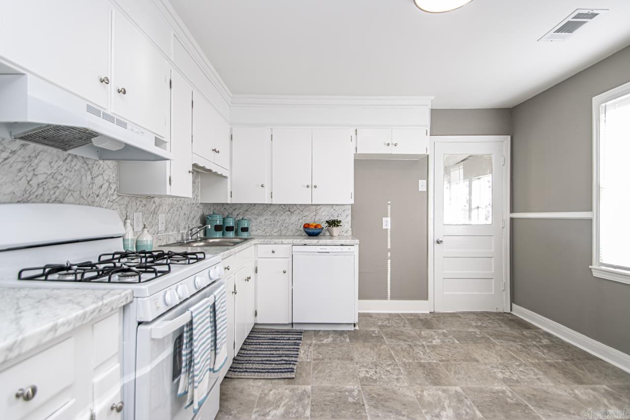 PUCKETTS C E - Residential