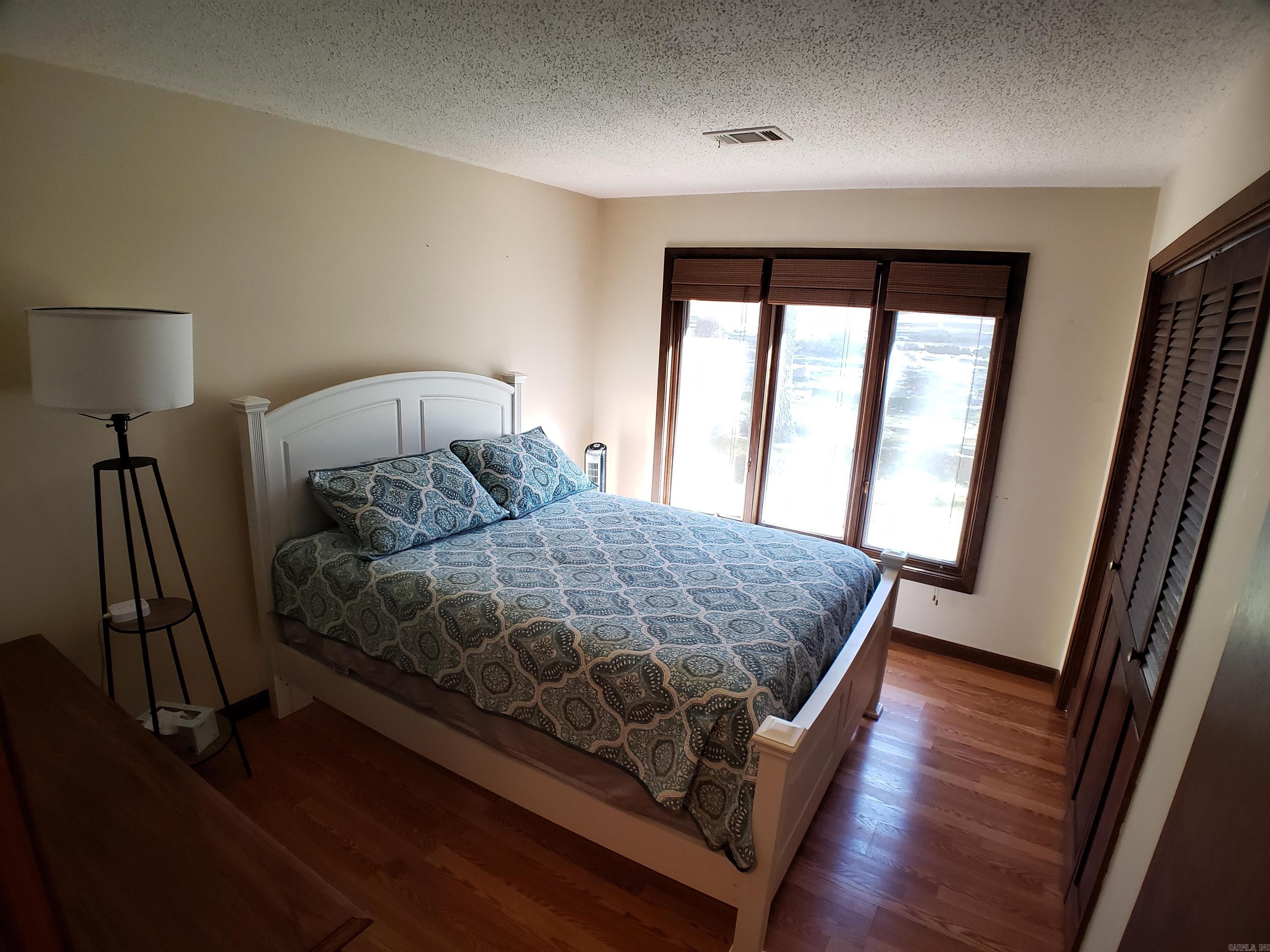 MOUNTAIN RANCH - Residential