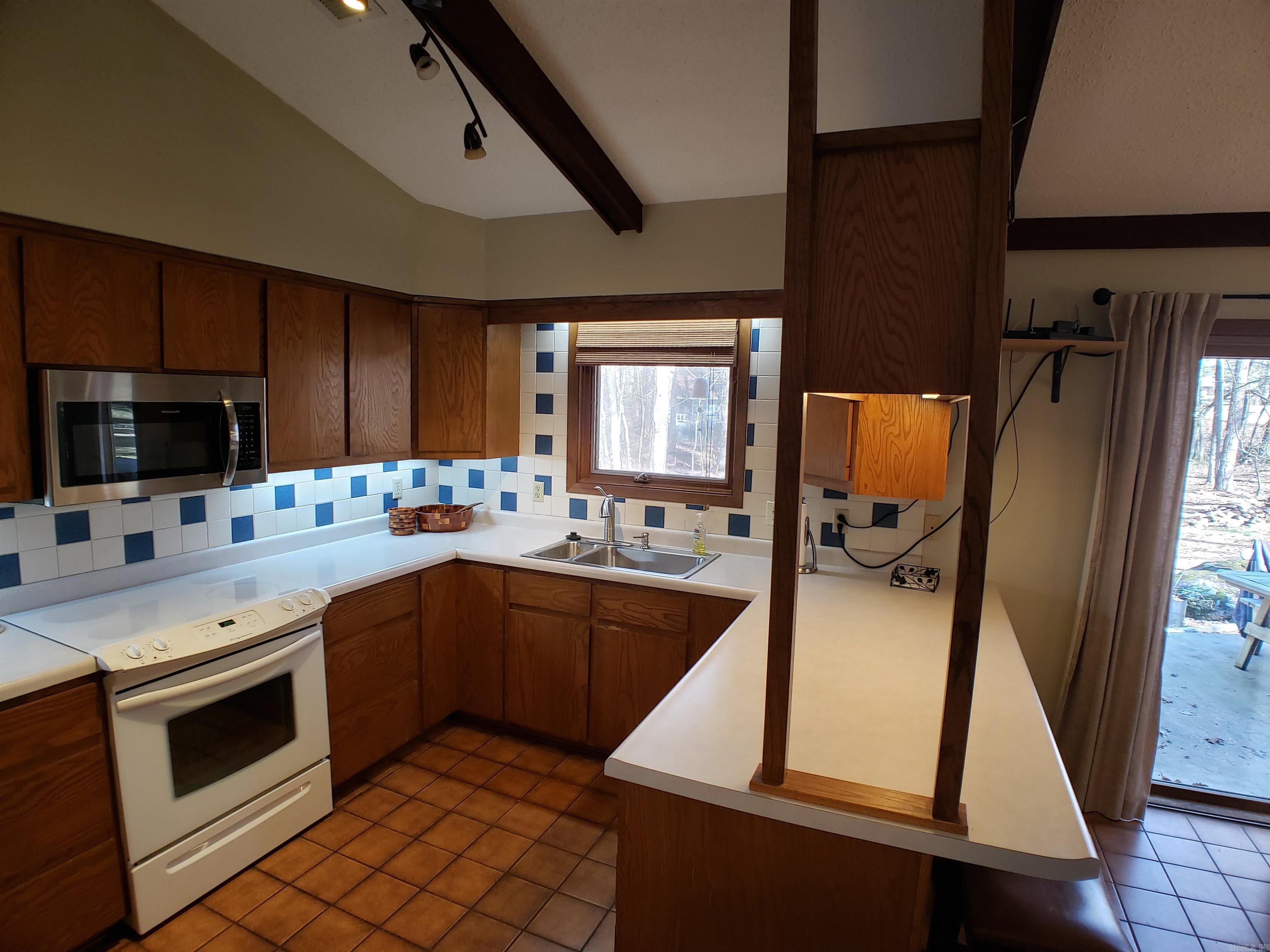 MOUNTAIN RANCH - Residential