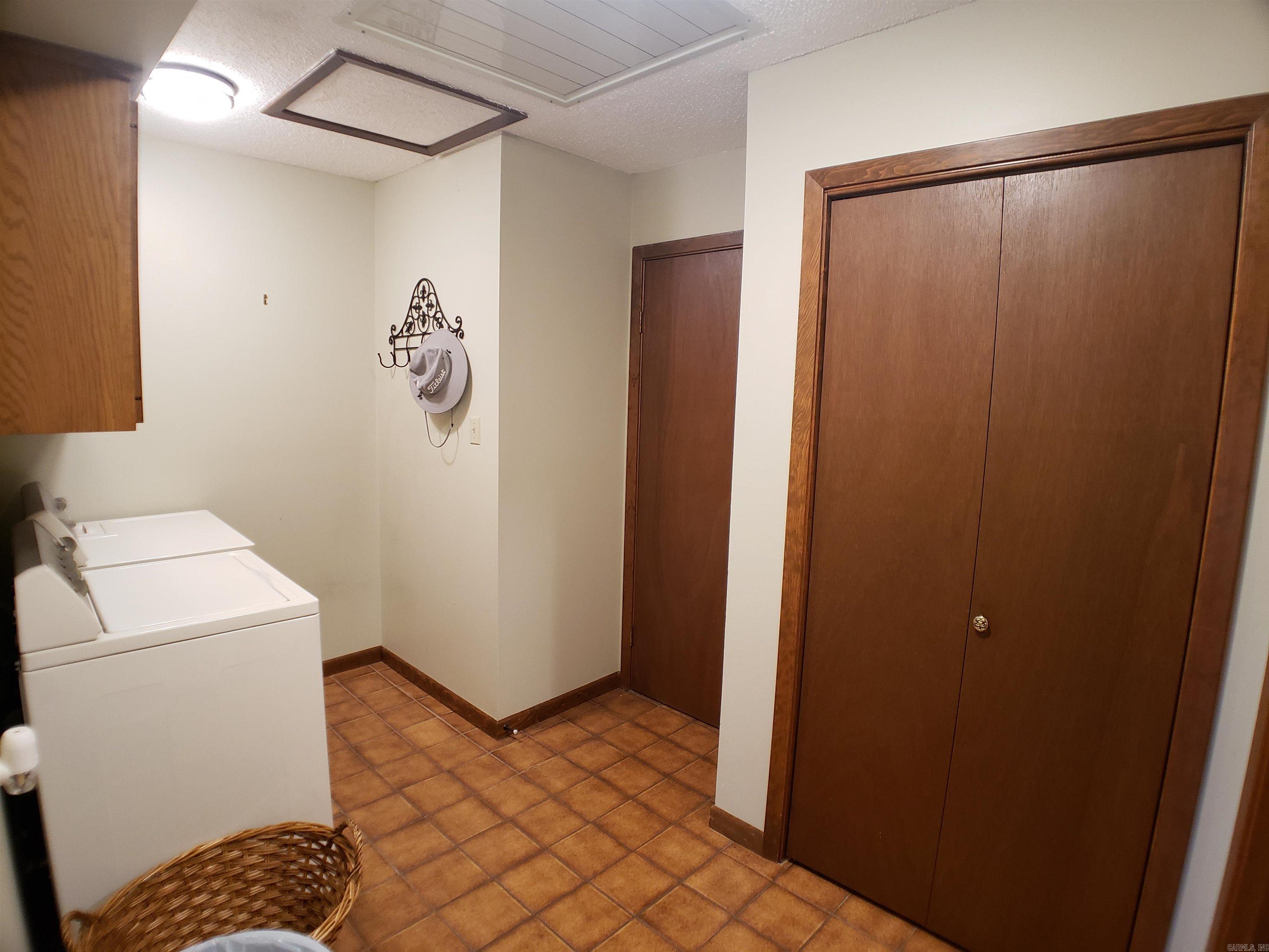 MOUNTAIN RANCH - Residential