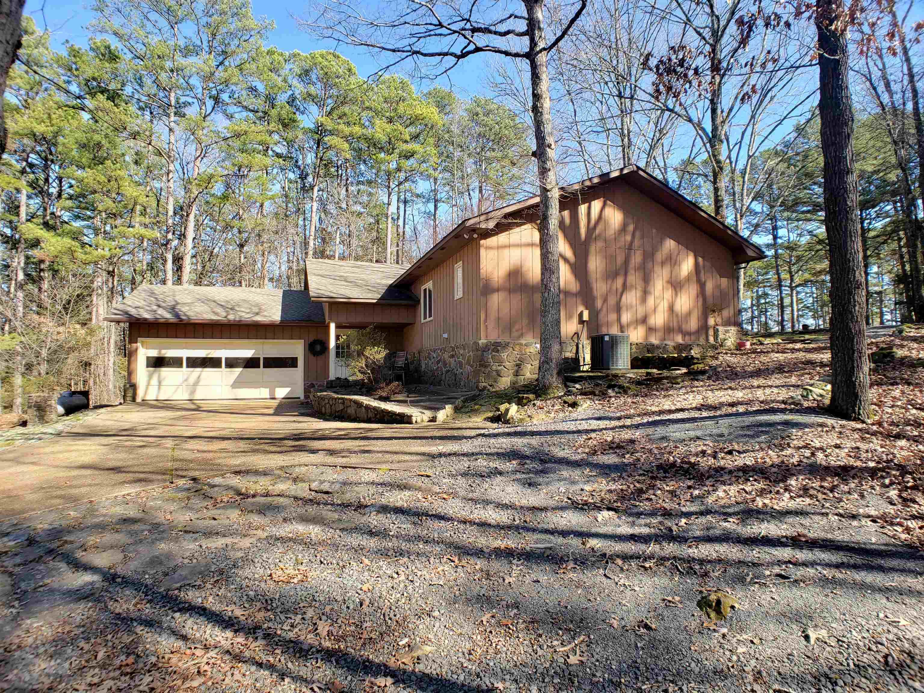 MOUNTAIN RANCH - Residential