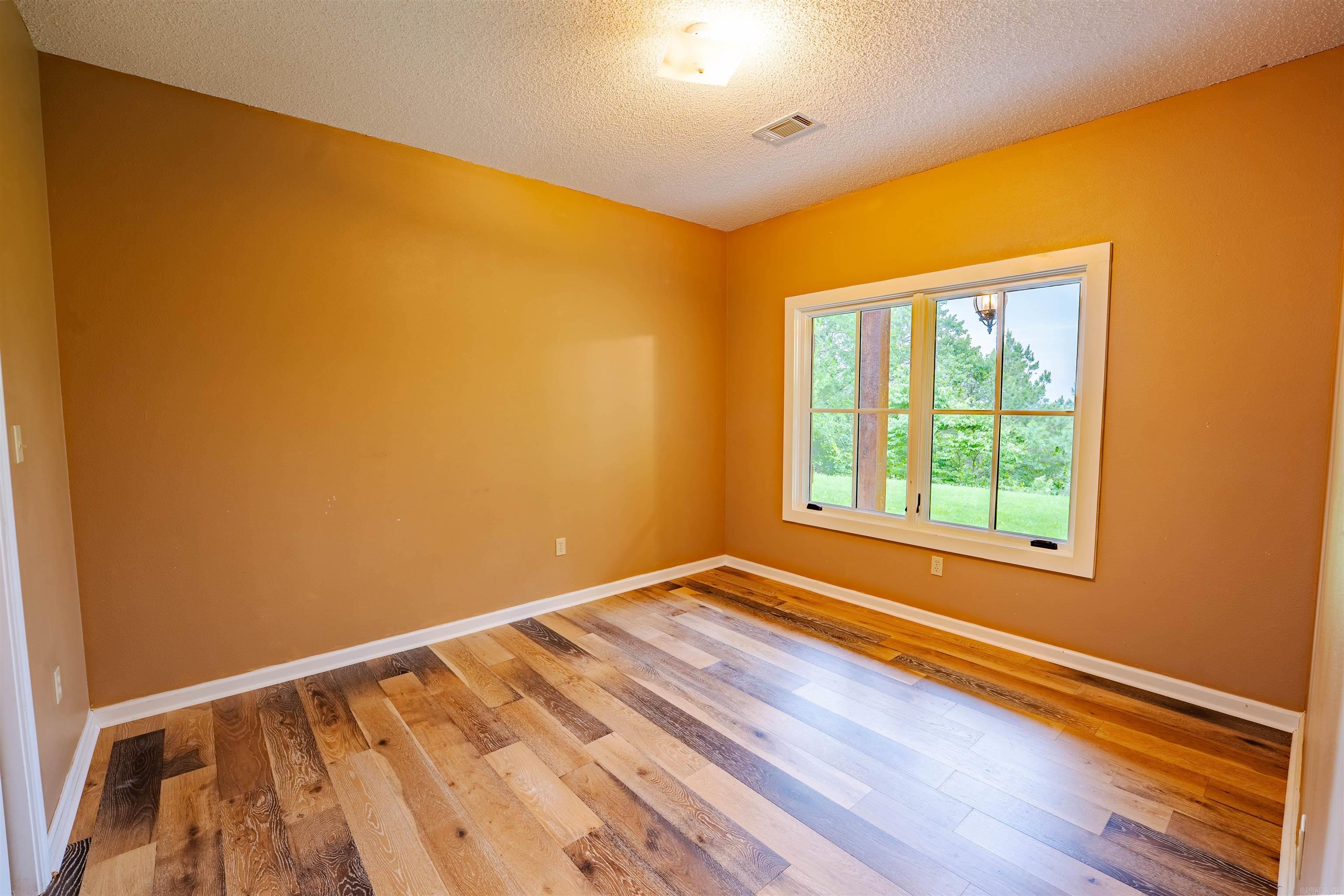 EAGLE RIDGE ESTATES - Residential