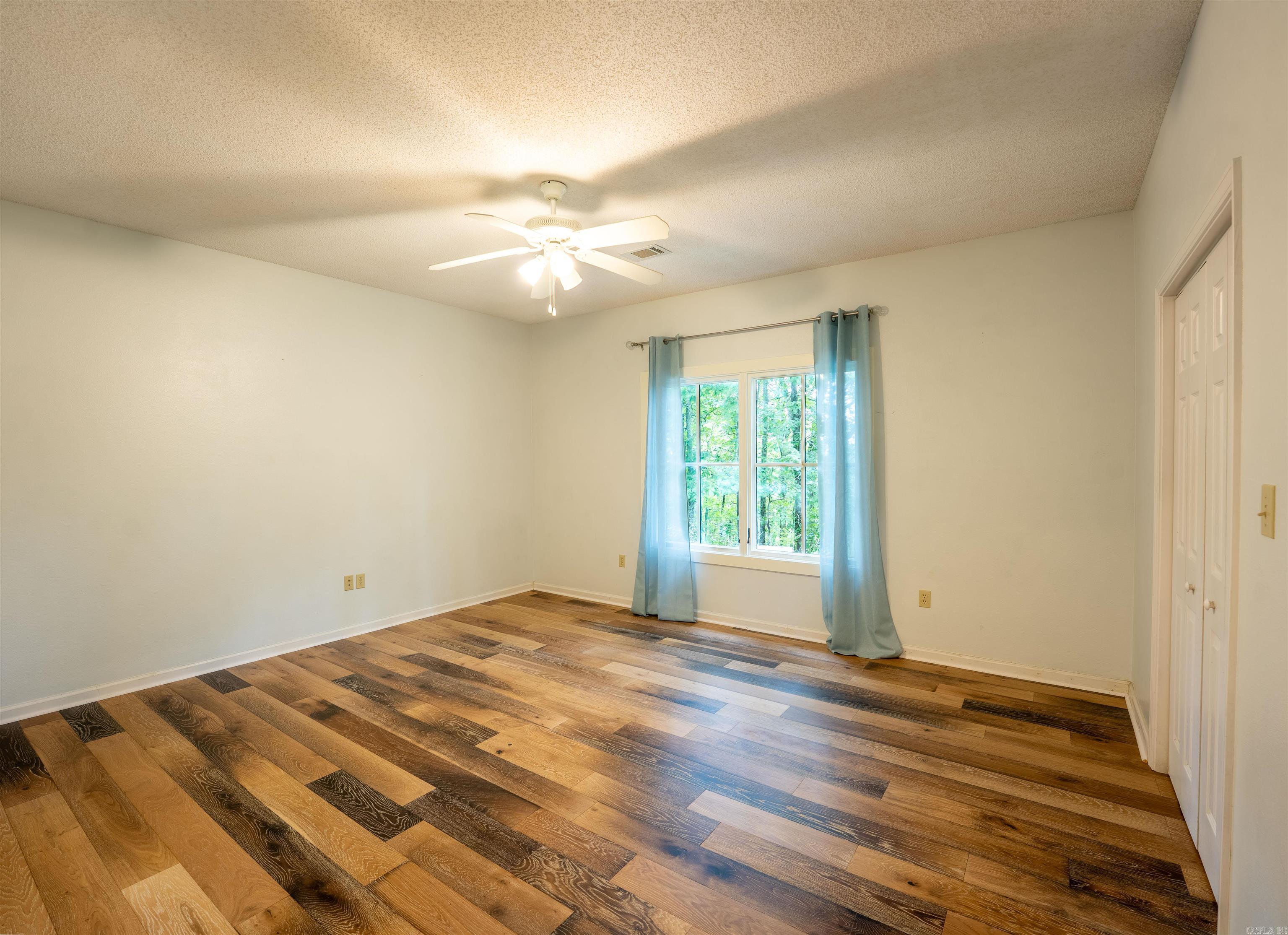 EAGLE RIDGE ESTATES - Residential