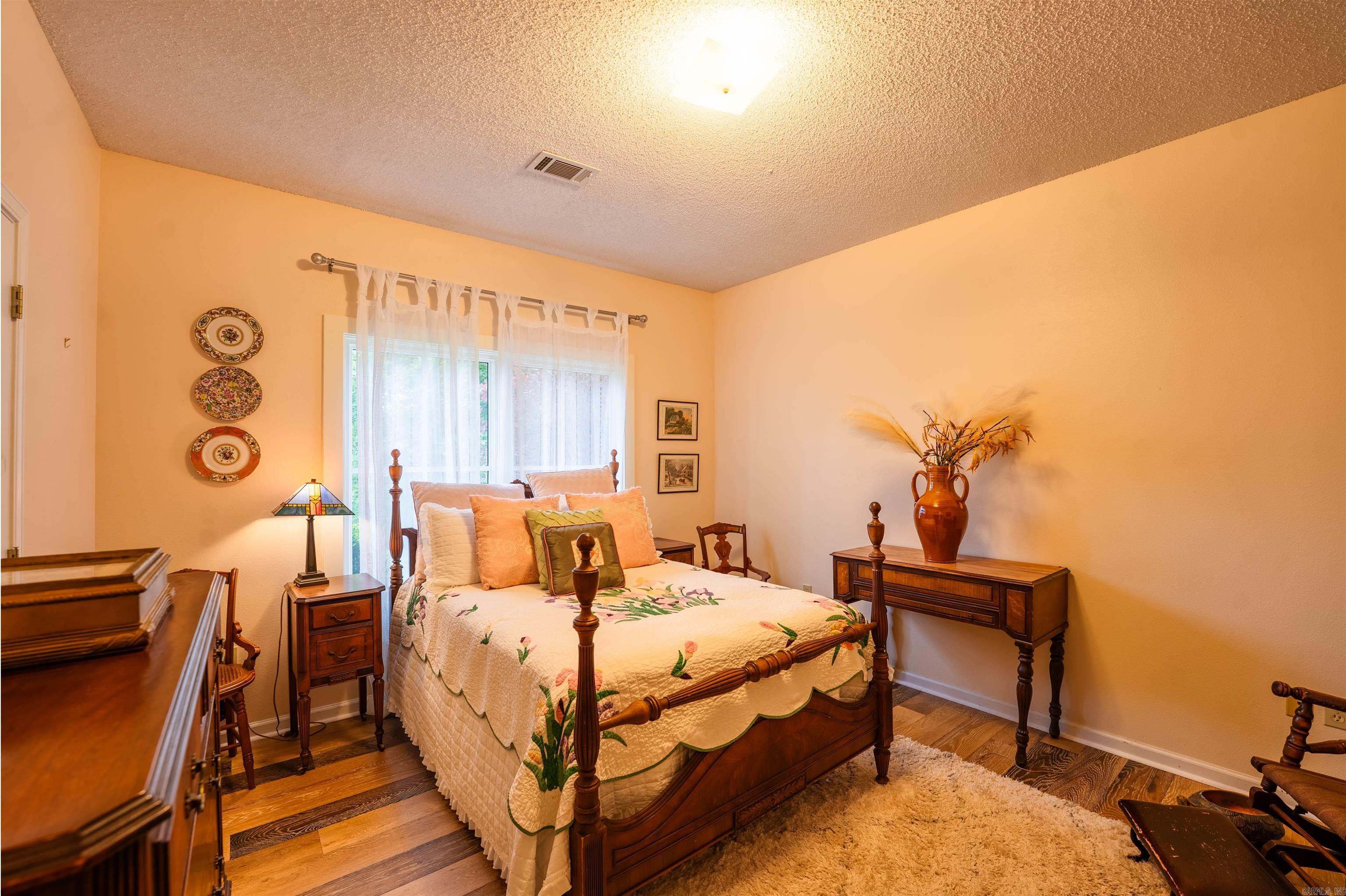 EAGLE RIDGE ESTATES - Residential