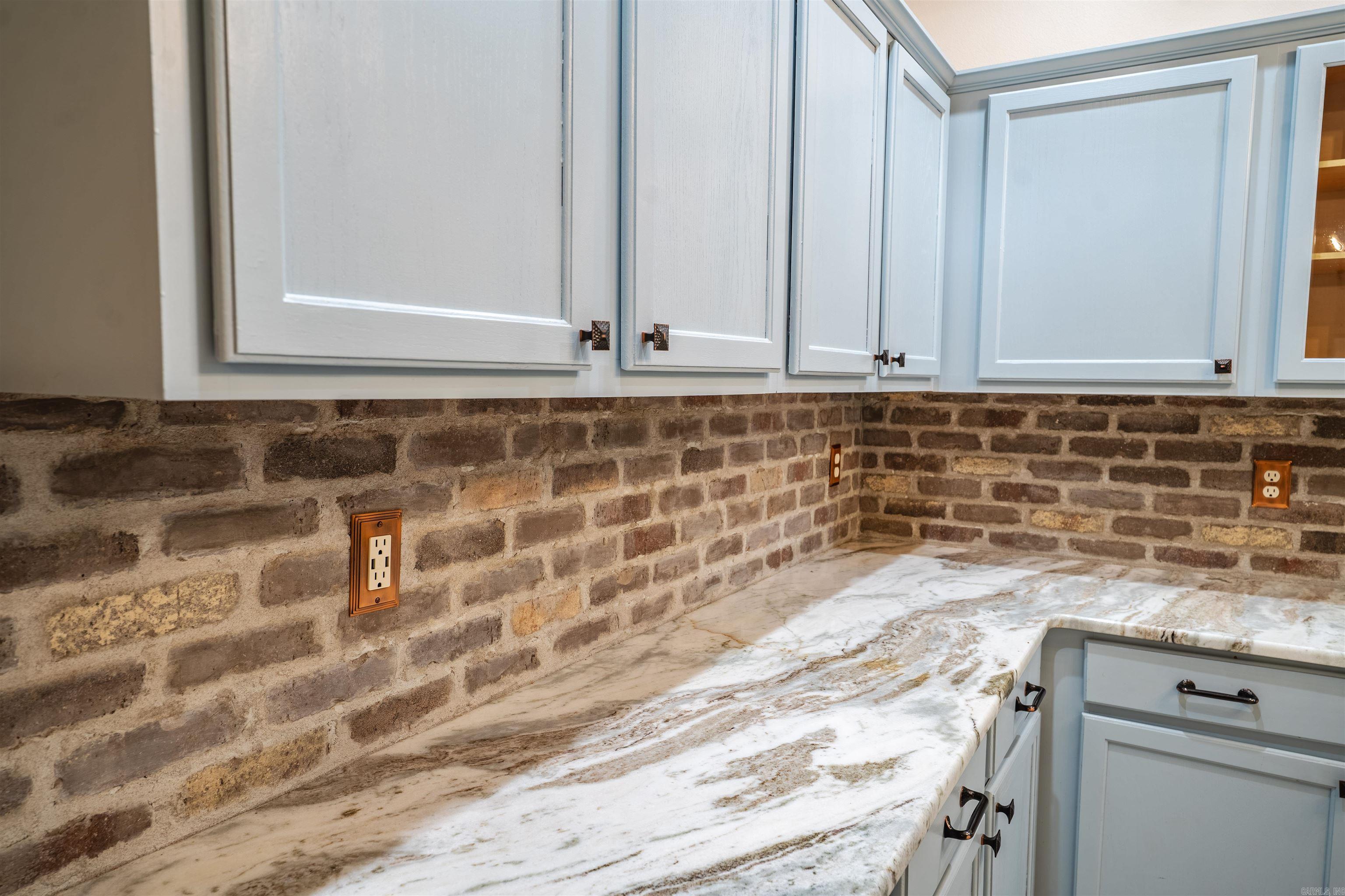 EAGLE RIDGE ESTATES - Residential