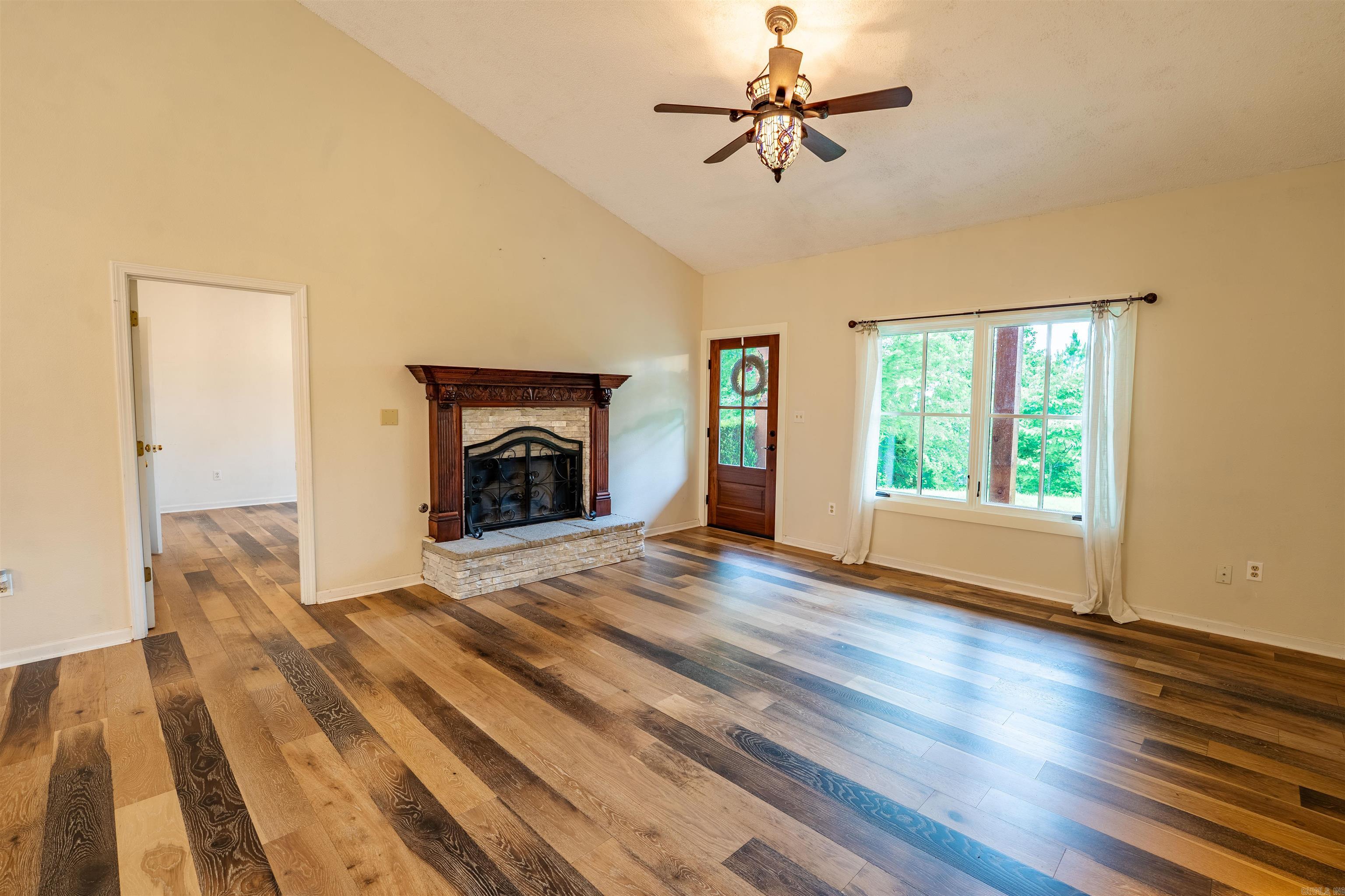 EAGLE RIDGE ESTATES - Residential