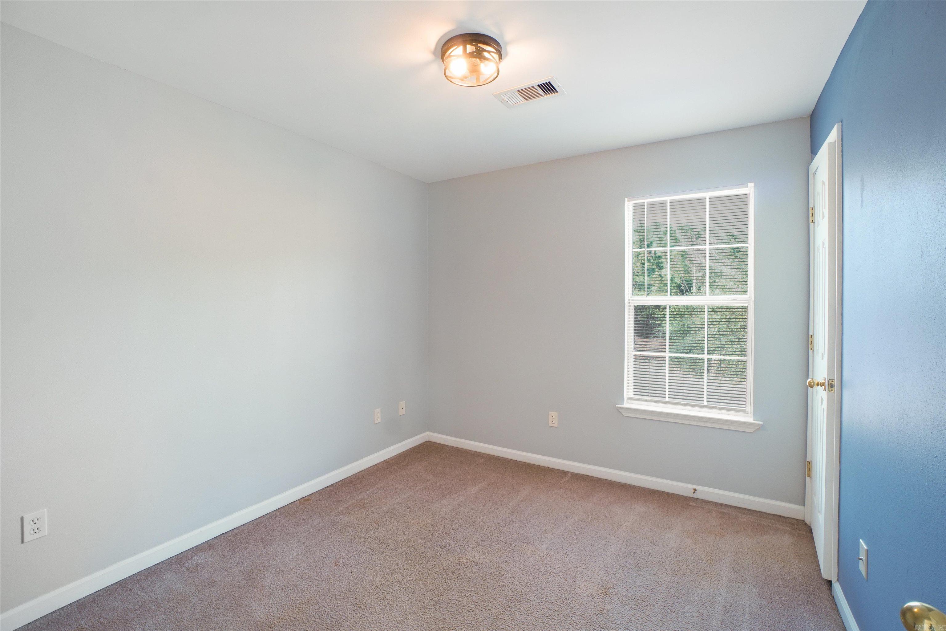 SUMMERBROOKE - Residential