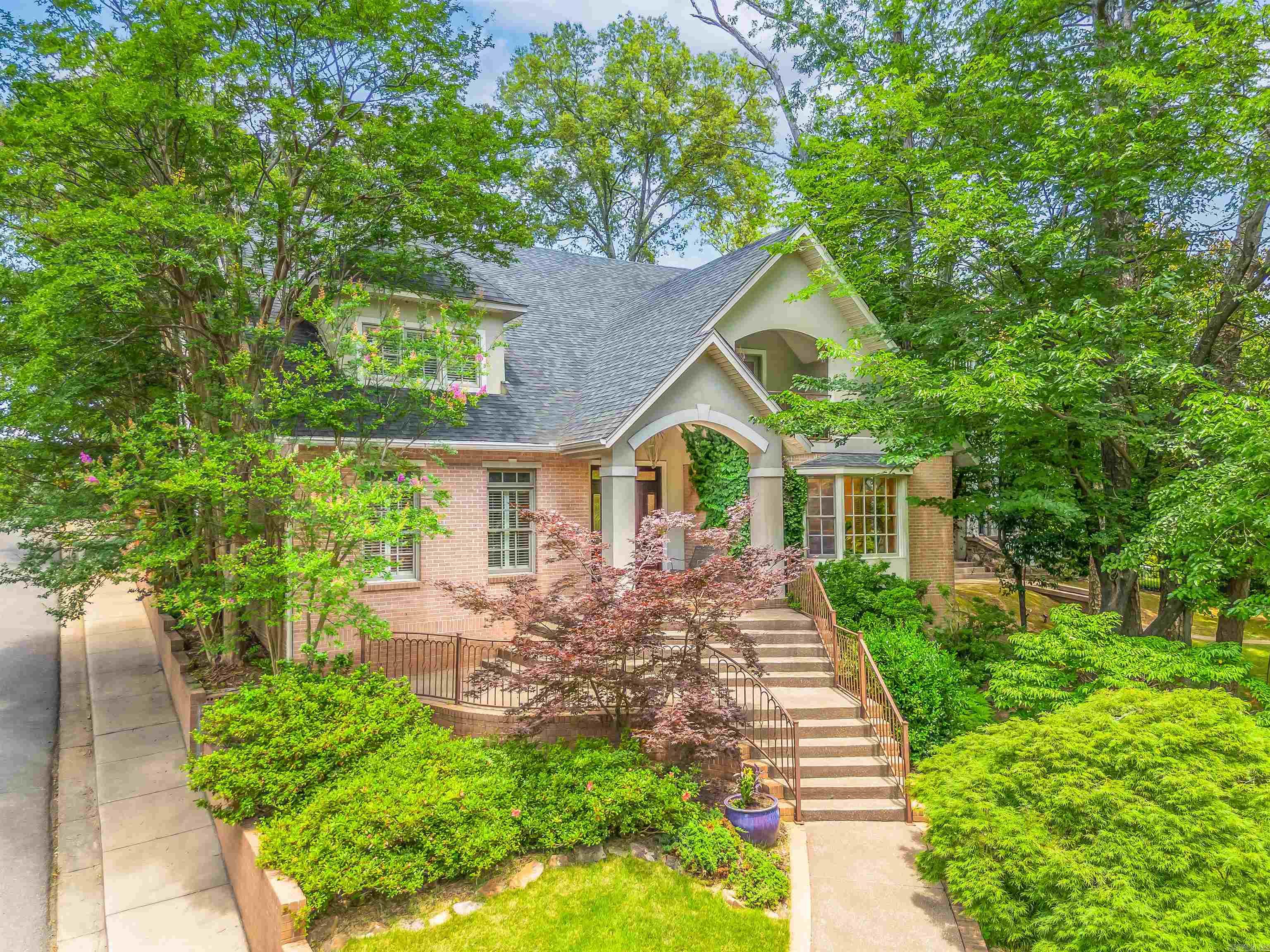 Hill Crest - Residential