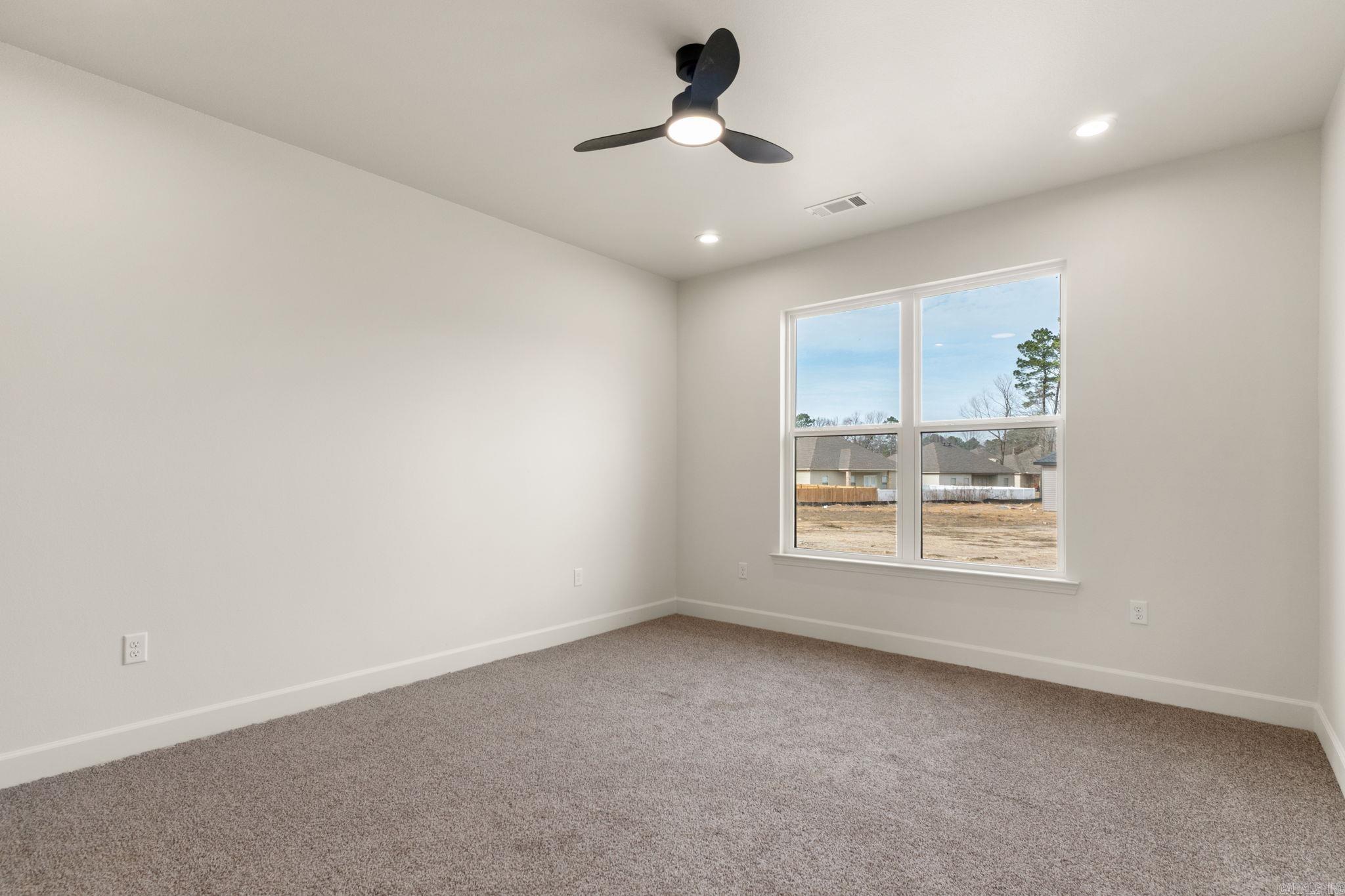 SPRINGTREE VILLAGE - Residential