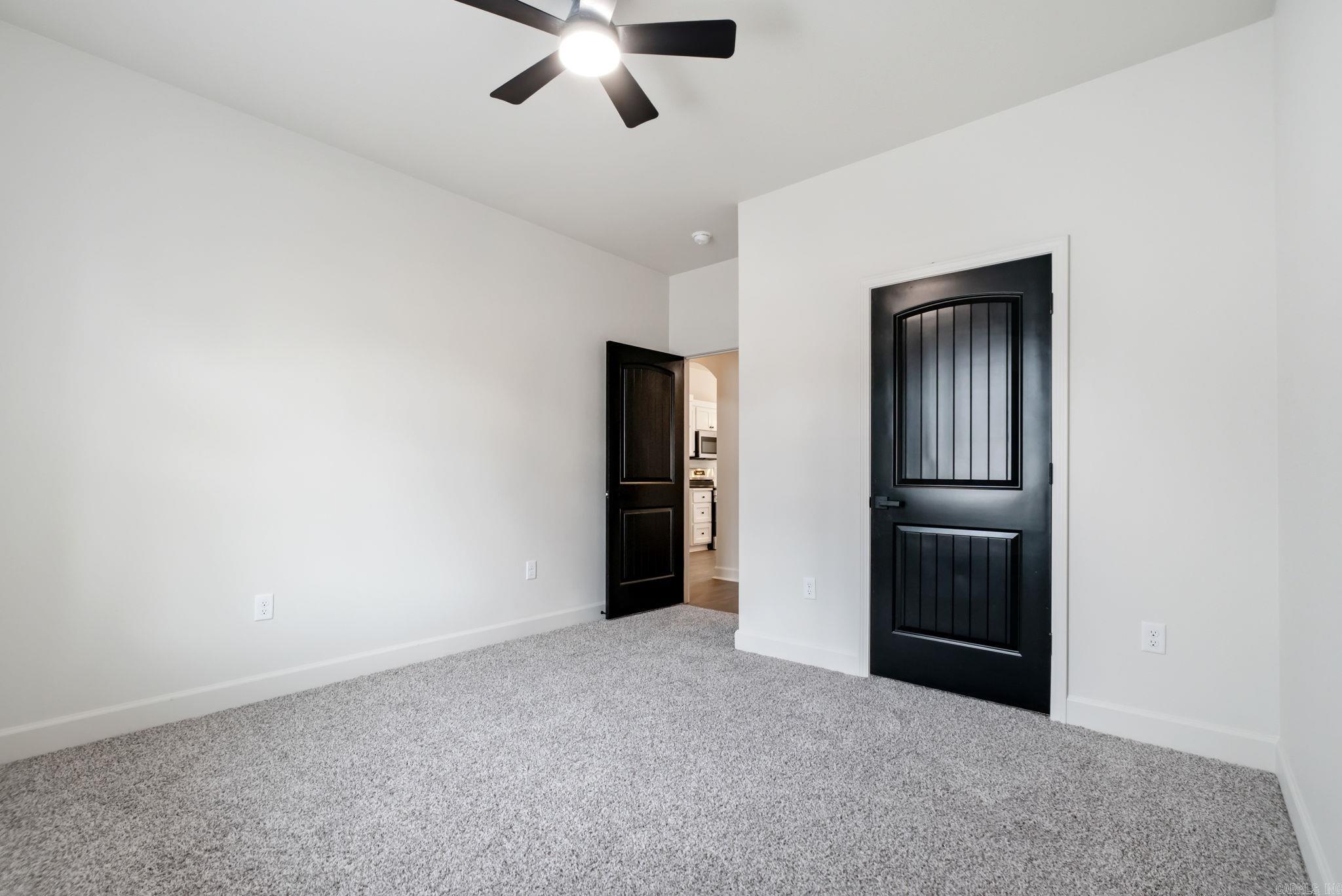 SPRINGTREE VILLAGE - Residential