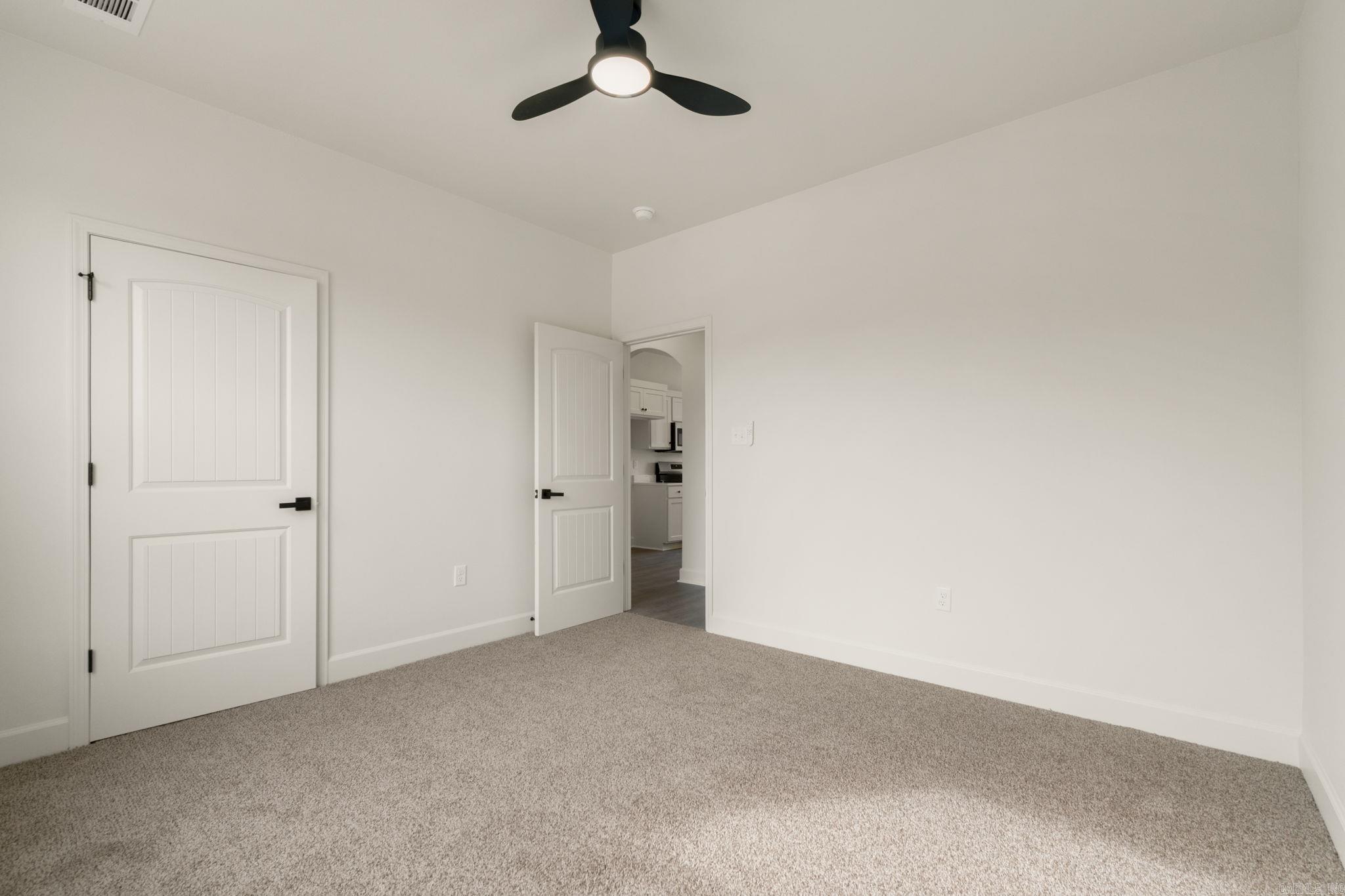 SPRINGTREE VILLAGE - Residential